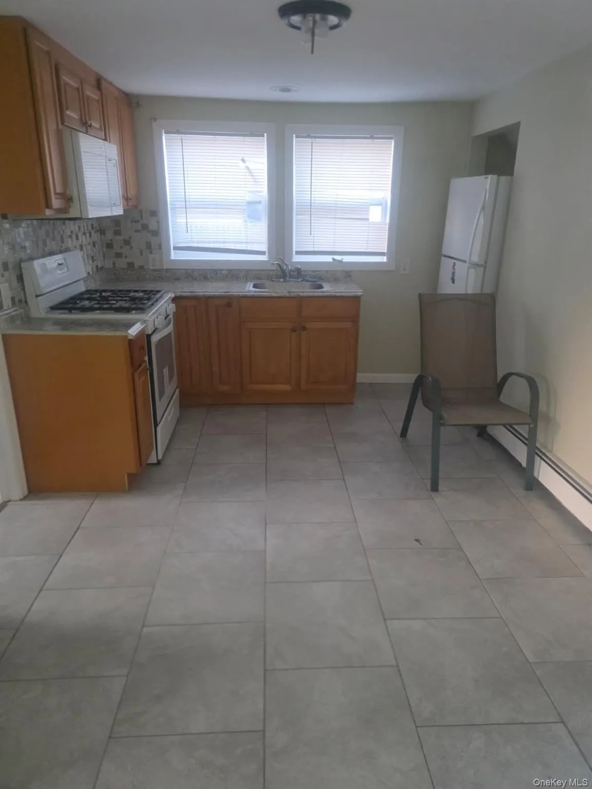 48 Waverly Avenue, Brookhaven, NY, 2 Bedrooms Bedrooms, 4 Rooms Rooms,1 BathroomBathrooms,Residential Lease,For Rent,Waverly,0,968895 48 Waverly Avenue, Brookhaven, NY, 2 Bedrooms Bedrooms, 4 Rooms Rooms,1 BathroomBathrooms,Residential Lease,For Rent,Waverly,0,968895