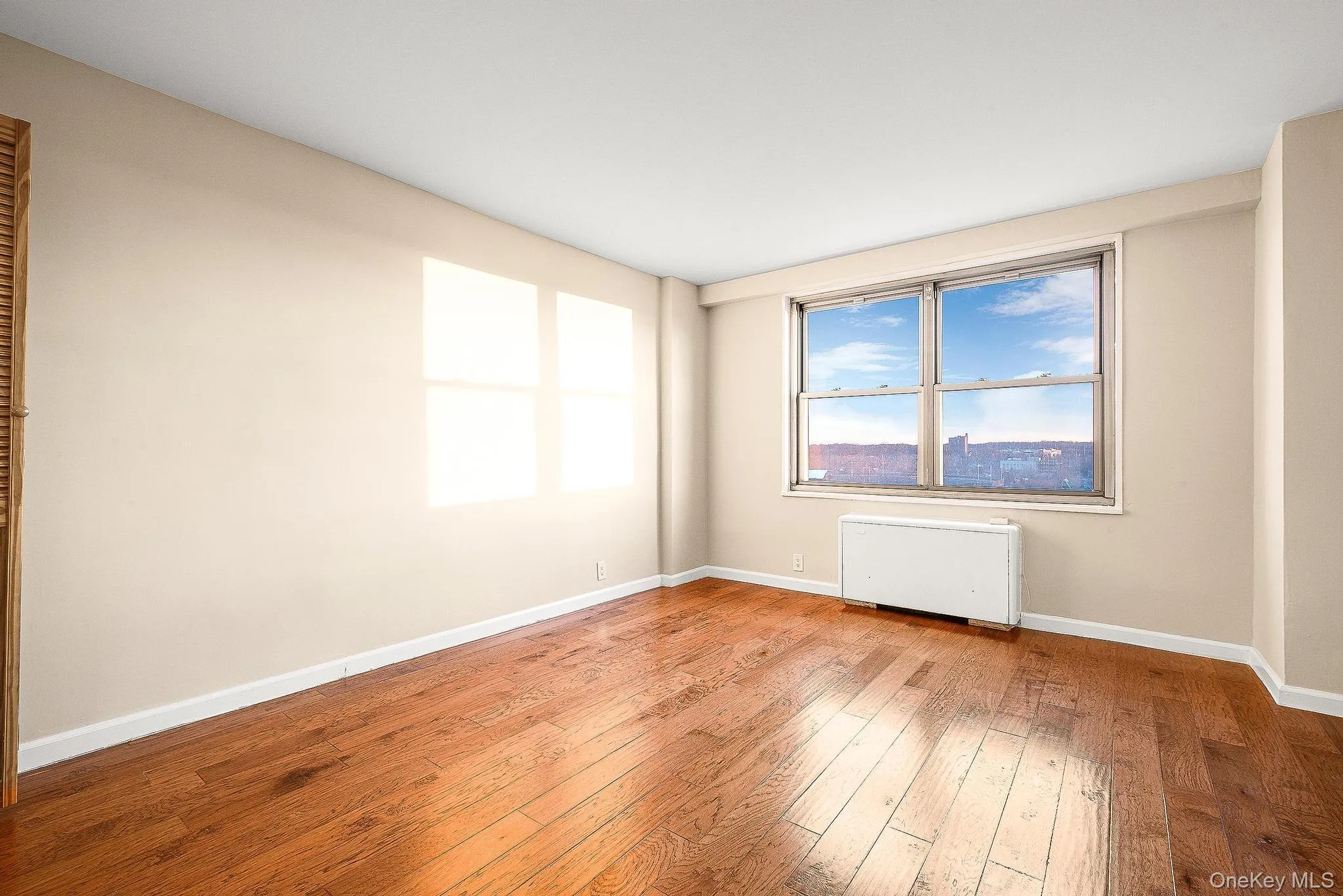 70-25 Yellowstone Boulevard, New York, NY, 1 Bedroom Bedrooms, 3 Rooms Rooms,1 BathroomBathrooms,Residential,For Rent,Yellowstone,0,968910 70-25 Yellowstone Boulevard, New York, NY, 1 Bedroom Bedrooms, 3 Rooms Rooms,1 BathroomBathrooms,Residential,For Rent,Yellowstone,0,968910