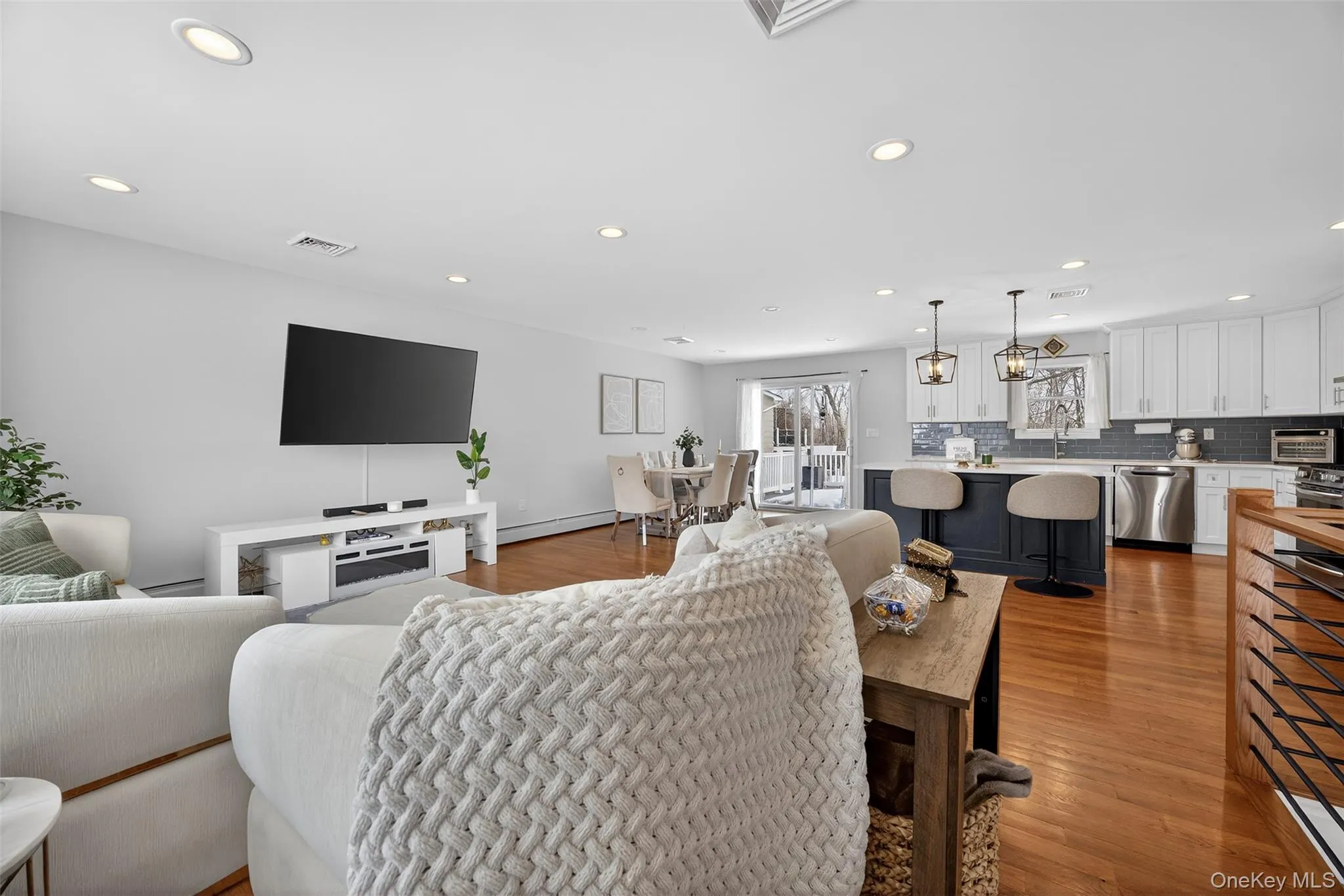 4 Millard Circle, Monroe, NY, 4 Bedrooms Bedrooms, 8 Rooms Rooms,3 BathroomsBathrooms,Residential Lease,For Rent,Millard,0,968911 4 Millard Circle, Monroe, NY, 4 Bedrooms Bedrooms, 8 Rooms Rooms,3 BathroomsBathrooms,Residential Lease,For Rent,Millard,0,968911