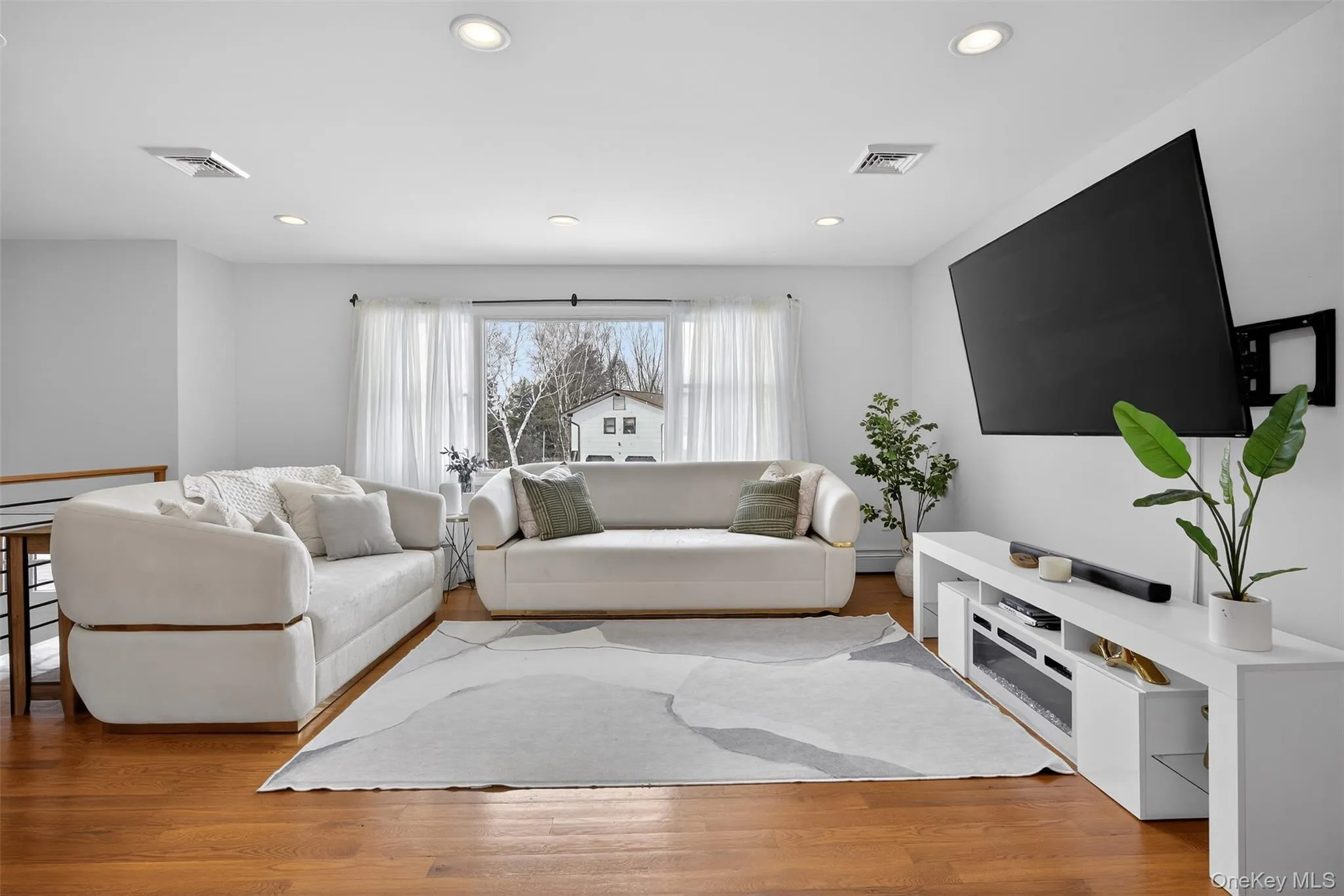 4 Millard Circle, Monroe, NY, 4 Bedrooms Bedrooms, 8 Rooms Rooms,3 BathroomsBathrooms,Residential Lease,For Rent,Millard,0,968911 4 Millard Circle, Monroe, NY, 4 Bedrooms Bedrooms, 8 Rooms Rooms,3 BathroomsBathrooms,Residential Lease,For Rent,Millard,0,968911