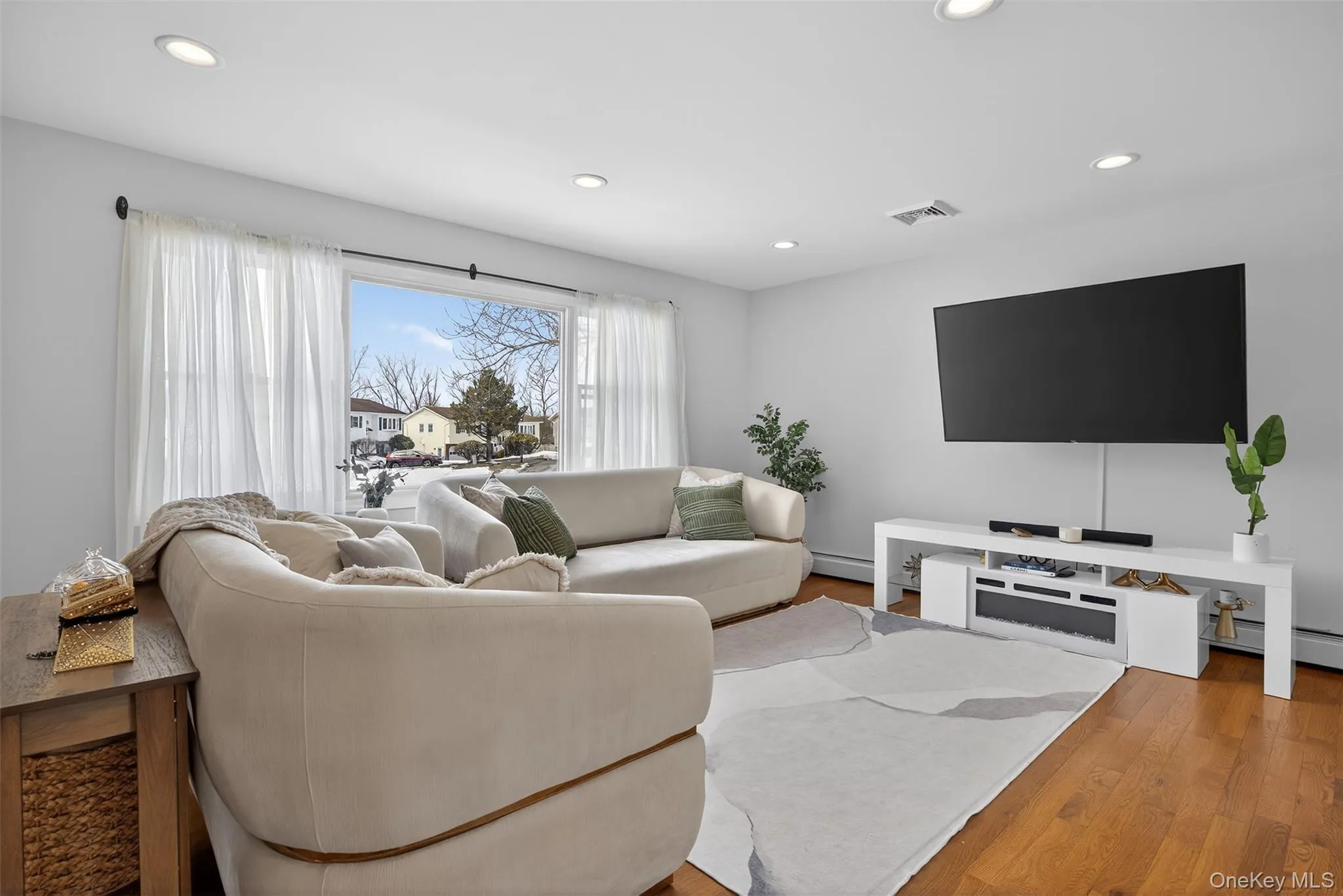 4 Millard Circle, Monroe, NY, 4 Bedrooms Bedrooms, 8 Rooms Rooms,3 BathroomsBathrooms,Residential Lease,For Rent,Millard,0,968911 4 Millard Circle, Monroe, NY, 4 Bedrooms Bedrooms, 8 Rooms Rooms,3 BathroomsBathrooms,Residential Lease,For Rent,Millard,0,968911