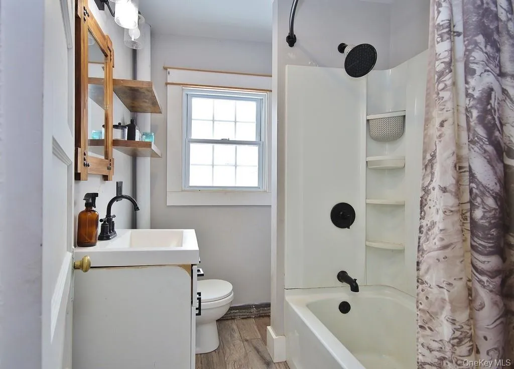53 Yorktown Road, Rockland, NY, 4 Bedrooms Bedrooms, 10 Rooms Rooms,1 BathroomBathrooms,Residential,For Rent,Yorktown,0,968950 53 Yorktown Road, Rockland, NY, 4 Bedrooms Bedrooms, 10 Rooms Rooms,1 BathroomBathrooms,Residential,For Rent,Yorktown,0,968950
