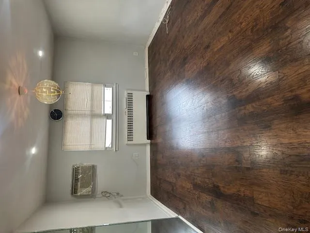 8232 Langdale Street, New York, NY, 2 Bedrooms Bedrooms, 4 Rooms Rooms,1 BathroomBathrooms,Residential Lease,For Rent,Langdale,0,968980 8232 Langdale Street, New York, NY, 2 Bedrooms Bedrooms, 4 Rooms Rooms,1 BathroomBathrooms,Residential Lease,For Rent,Langdale,0,968980