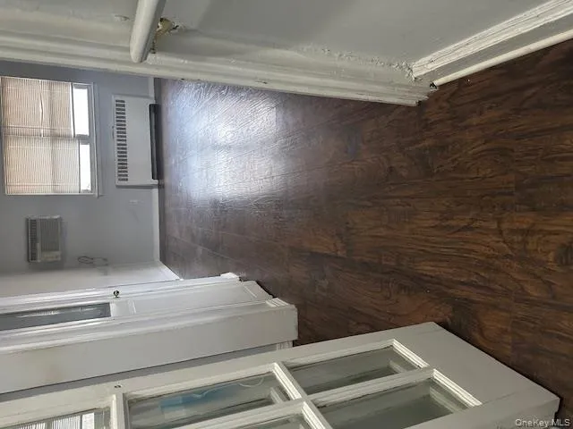 8232 Langdale Street, New York, NY, 2 Bedrooms Bedrooms, 4 Rooms Rooms,1 BathroomBathrooms,Residential Lease,For Rent,Langdale,0,968980 8232 Langdale Street, New York, NY, 2 Bedrooms Bedrooms, 4 Rooms Rooms,1 BathroomBathrooms,Residential Lease,For Rent,Langdale,0,968980