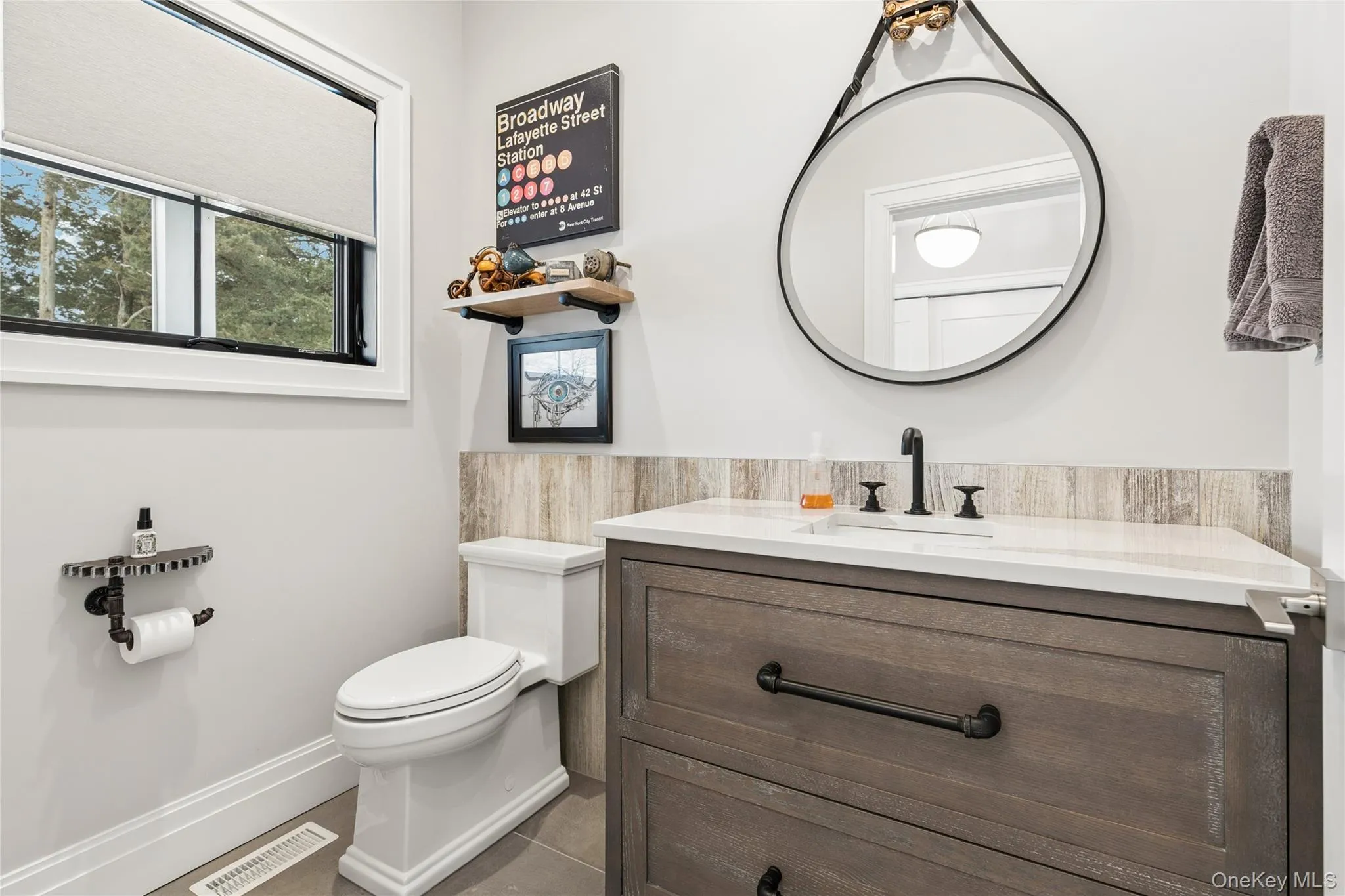 55 Phillips Avenue, Southampton, NY, 3 Bedrooms Bedrooms, 6 Rooms Rooms,2 BathroomsBathrooms,Residential Lease,For Rent,Phillips,0,968984 55 Phillips Avenue, Southampton, NY, 3 Bedrooms Bedrooms, 6 Rooms Rooms,2 BathroomsBathrooms,Residential Lease,For Rent,Phillips,0,968984