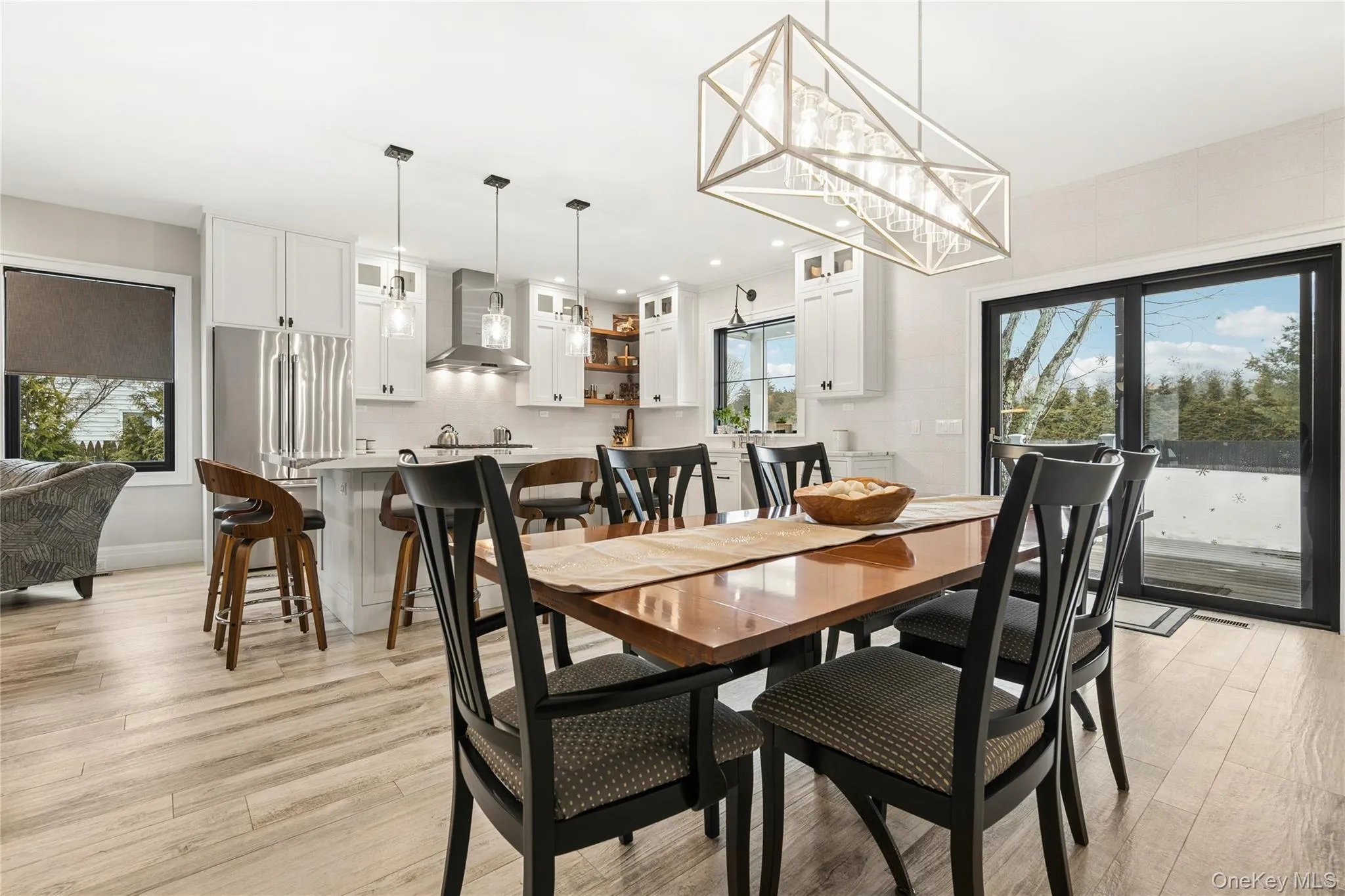 55 Phillips Avenue, Southampton, NY, 3 Bedrooms Bedrooms, 6 Rooms Rooms,2 BathroomsBathrooms,Residential Lease,For Rent,Phillips,0,968984 55 Phillips Avenue, Southampton, NY, 3 Bedrooms Bedrooms, 6 Rooms Rooms,2 BathroomsBathrooms,Residential Lease,For Rent,Phillips,0,968984