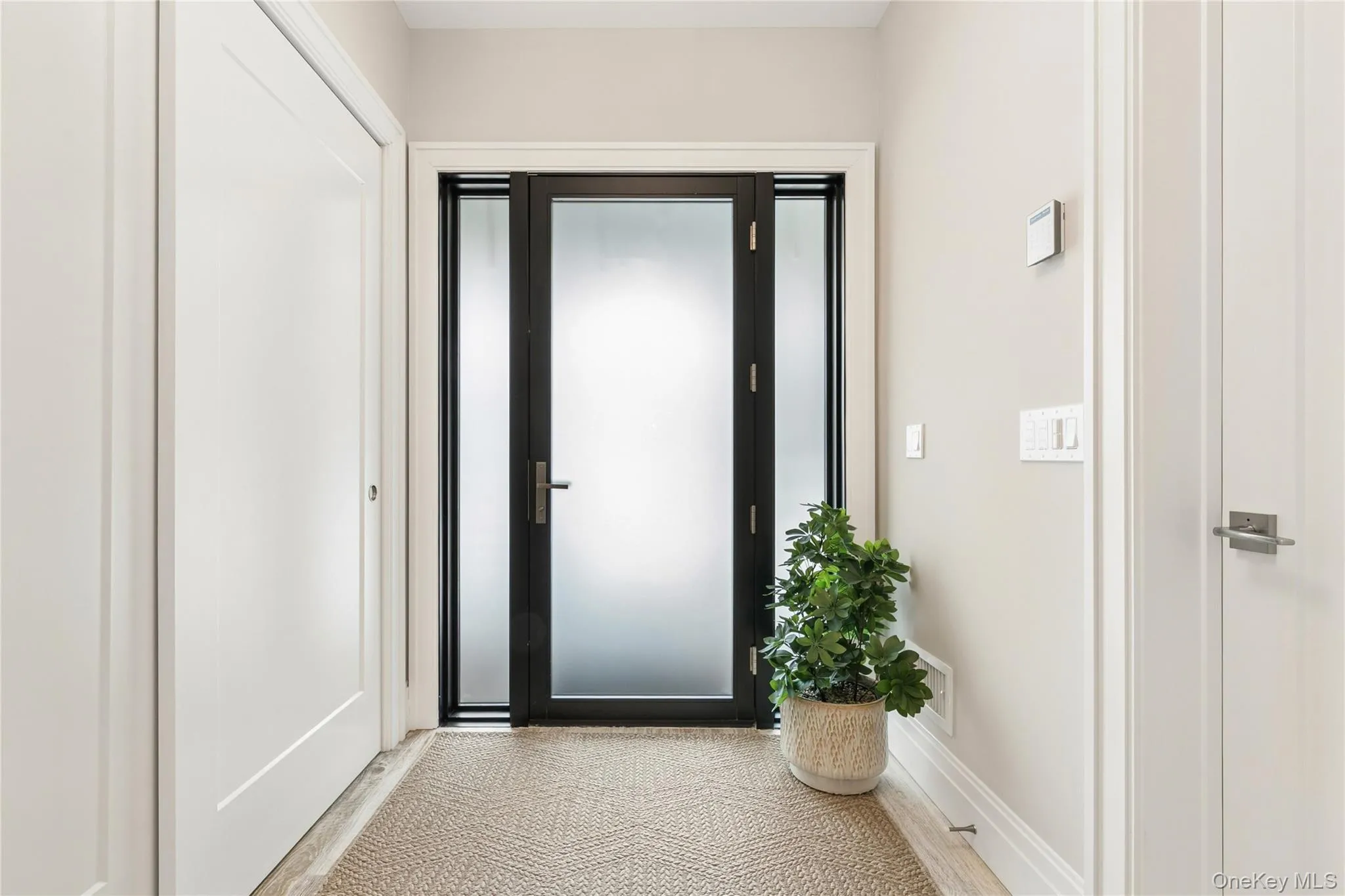 55 Phillips Avenue, Southampton, NY, 3 Bedrooms Bedrooms, 6 Rooms Rooms,2 BathroomsBathrooms,Residential Lease,For Rent,Phillips,0,968984 55 Phillips Avenue, Southampton, NY, 3 Bedrooms Bedrooms, 6 Rooms Rooms,2 BathroomsBathrooms,Residential Lease,For Rent,Phillips,0,968984