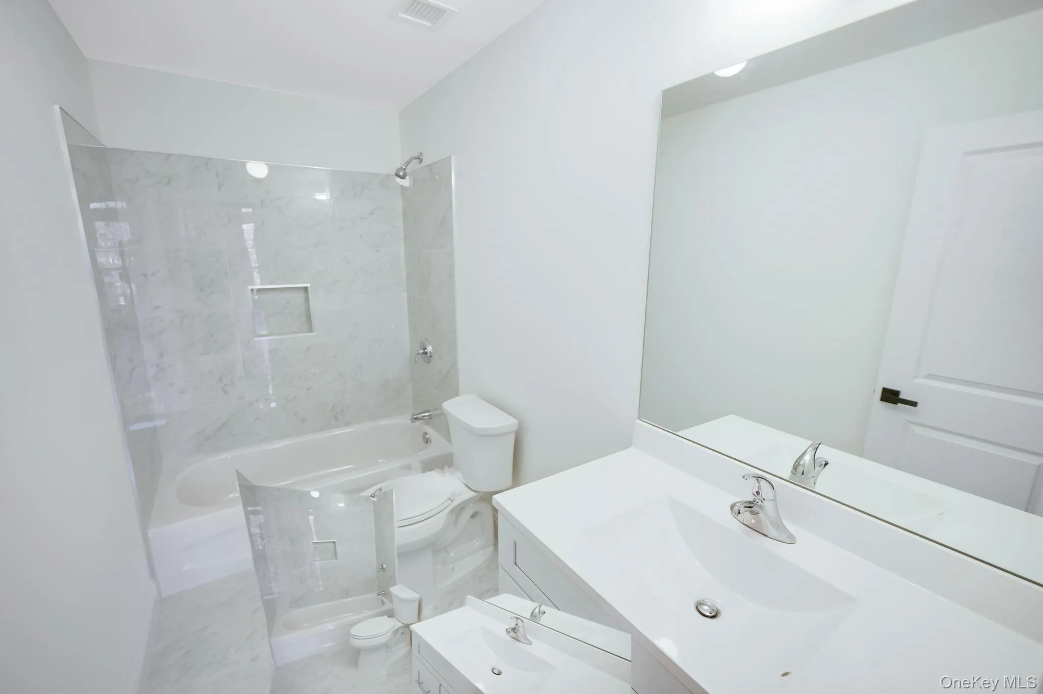 7 Henkel Road, Brookhaven, NY, 4 Bedrooms Bedrooms, 10 Rooms Rooms,2 BathroomsBathrooms,Residential,For Rent,Henkel,0,969002 7 Henkel Road, Brookhaven, NY, 4 Bedrooms Bedrooms, 10 Rooms Rooms,2 BathroomsBathrooms,Residential,For Rent,Henkel,0,969002