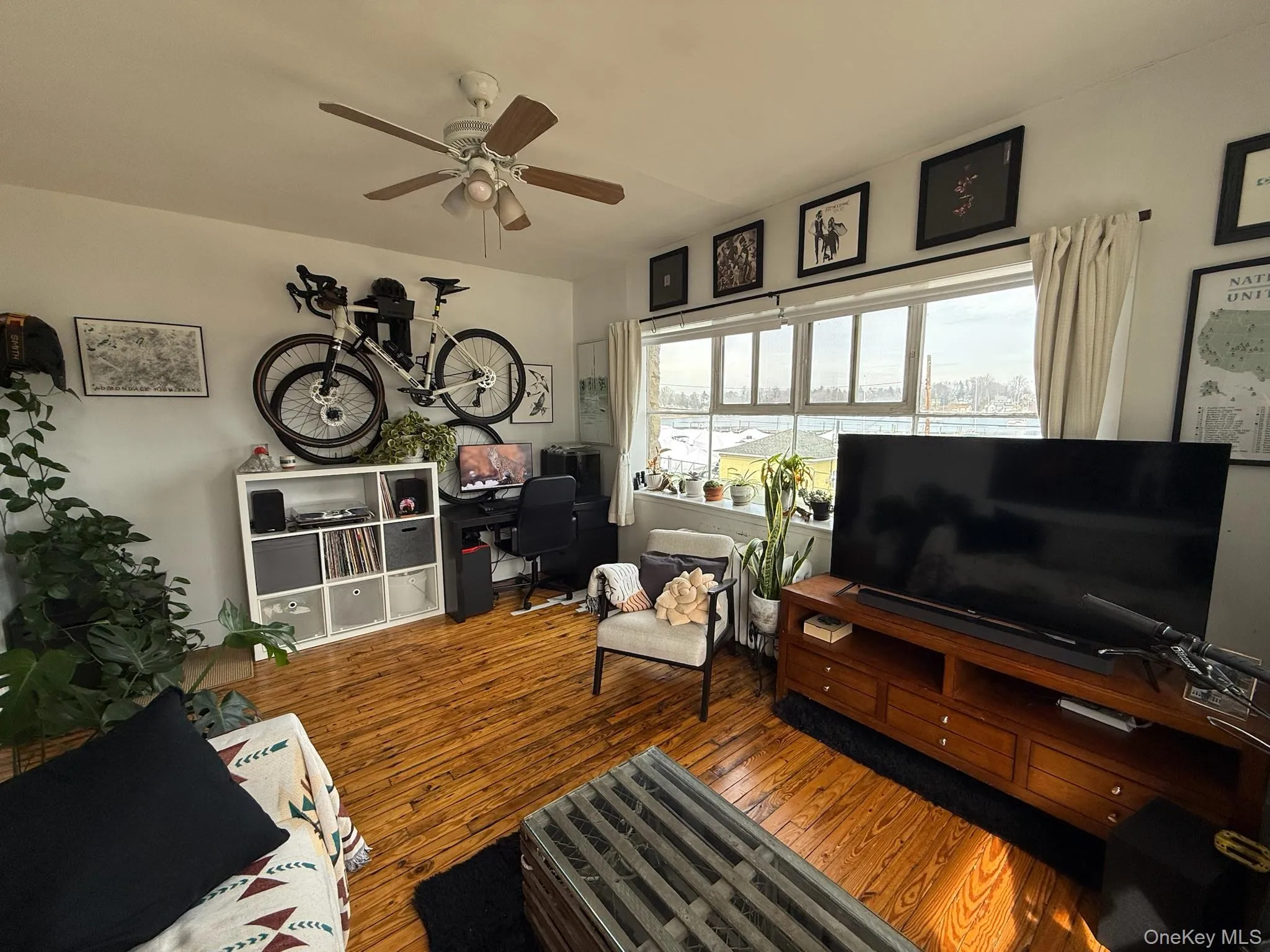 293 Shore Road, Huntington, NY, 1 Bedroom Bedrooms, 3 Rooms Rooms,1 BathroomBathrooms,Residential Lease,For Rent,Shore,0,969005 293 Shore Road, Huntington, NY, 1 Bedroom Bedrooms, 3 Rooms Rooms,1 BathroomBathrooms,Residential Lease,For Rent,Shore,0,969005