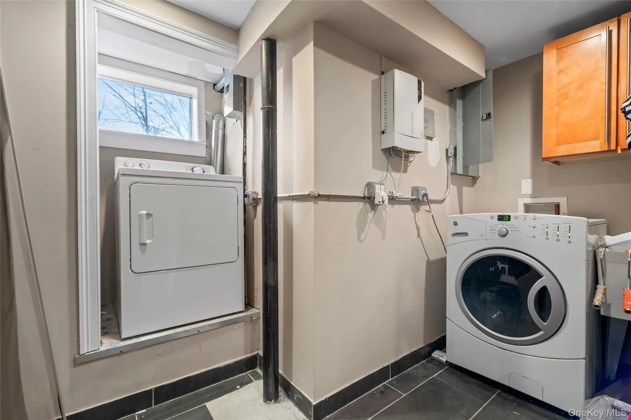 58-12 77th Place, New York, NY, 4 Bedrooms Bedrooms, 11 Rooms Rooms,3 BathroomsBathrooms,Residential,For Rent,77th,0,969011 58-12 77th Place, New York, NY, 4 Bedrooms Bedrooms, 11 Rooms Rooms,3 BathroomsBathrooms,Residential,For Rent,77th,0,969011