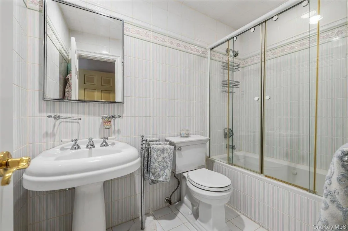 10 Overbrook Lane, Oyster Bay, NY, 5 Bedrooms Bedrooms, 11 Rooms Rooms,5 BathroomsBathrooms,Residential,For Rent,Overbrook,0,KEY969013 10 Overbrook Lane, Oyster Bay, NY, 5 Bedrooms Bedrooms, 11 Rooms Rooms,5 BathroomsBathrooms,Residential,For Rent,Overbrook,0,KEY969013