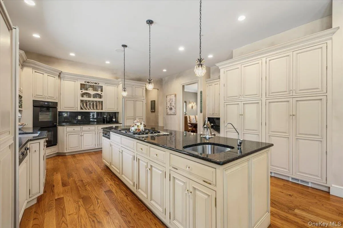 10 Overbrook Lane, Oyster Bay, NY, 5 Bedrooms Bedrooms, 11 Rooms Rooms,5 BathroomsBathrooms,Residential,For Rent,Overbrook,0,KEY969013 10 Overbrook Lane, Oyster Bay, NY, 5 Bedrooms Bedrooms, 11 Rooms Rooms,5 BathroomsBathrooms,Residential,For Rent,Overbrook,0,KEY969013