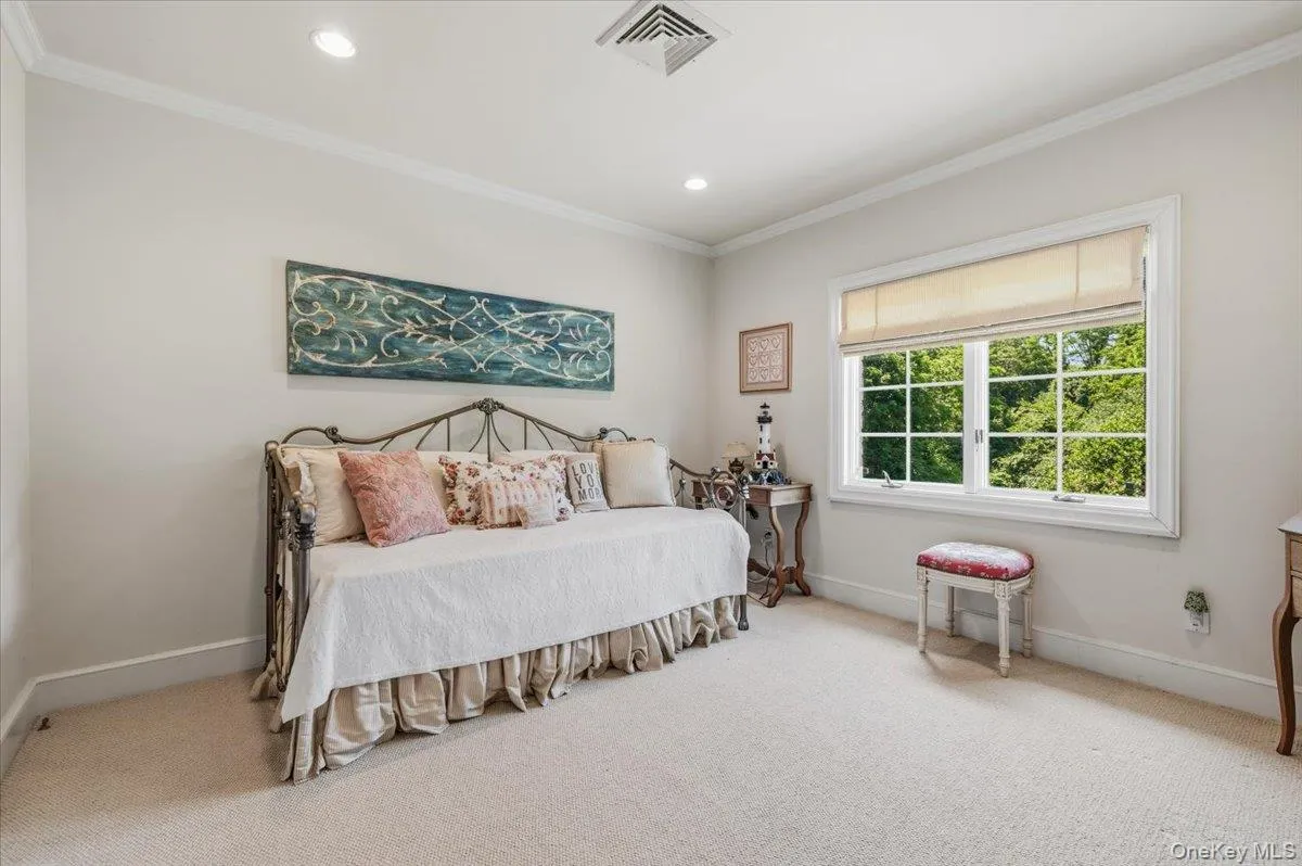 10 Overbrook Lane, Oyster Bay, NY, 5 Bedrooms Bedrooms, 11 Rooms Rooms,5 BathroomsBathrooms,Residential,For Rent,Overbrook,0,KEY969013 10 Overbrook Lane, Oyster Bay, NY, 5 Bedrooms Bedrooms, 11 Rooms Rooms,5 BathroomsBathrooms,Residential,For Rent,Overbrook,0,KEY969013