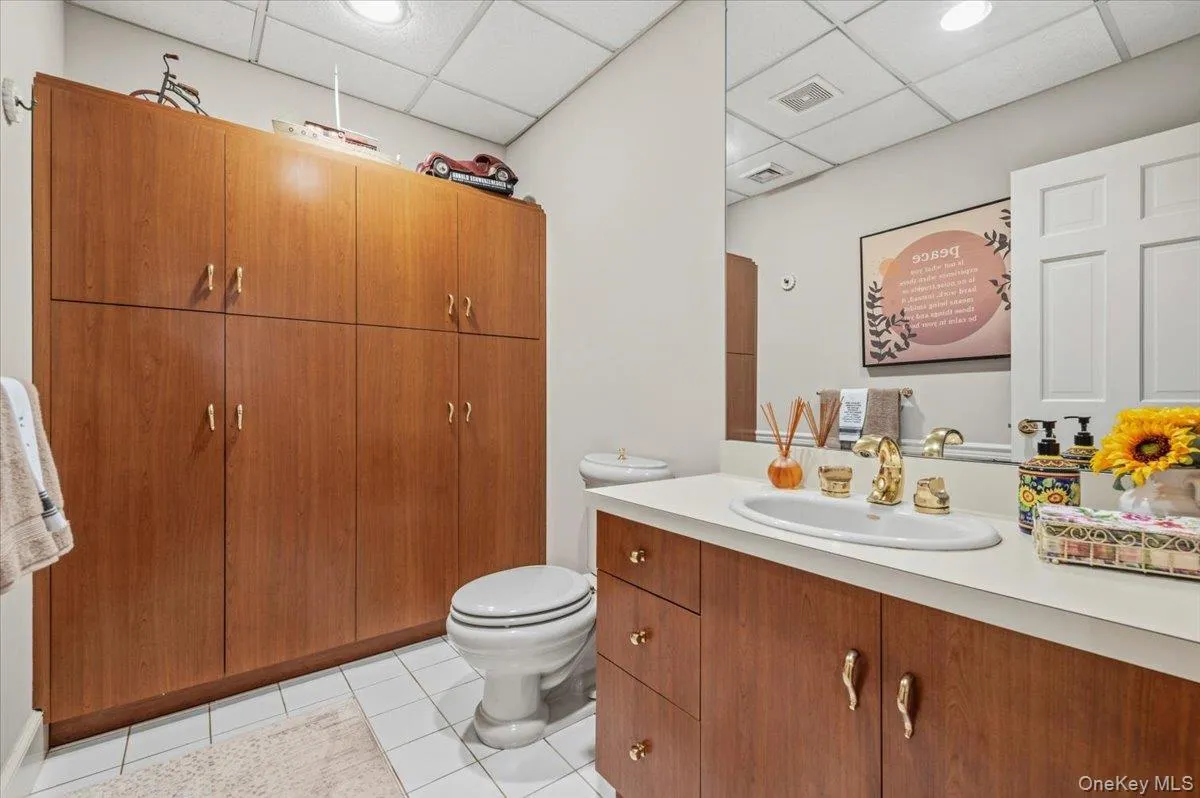 10 Overbrook Lane, Oyster Bay, NY, 5 Bedrooms Bedrooms, 11 Rooms Rooms,5 BathroomsBathrooms,Residential,For Rent,Overbrook,0,KEY969013 10 Overbrook Lane, Oyster Bay, NY, 5 Bedrooms Bedrooms, 11 Rooms Rooms,5 BathroomsBathrooms,Residential,For Rent,Overbrook,0,KEY969013