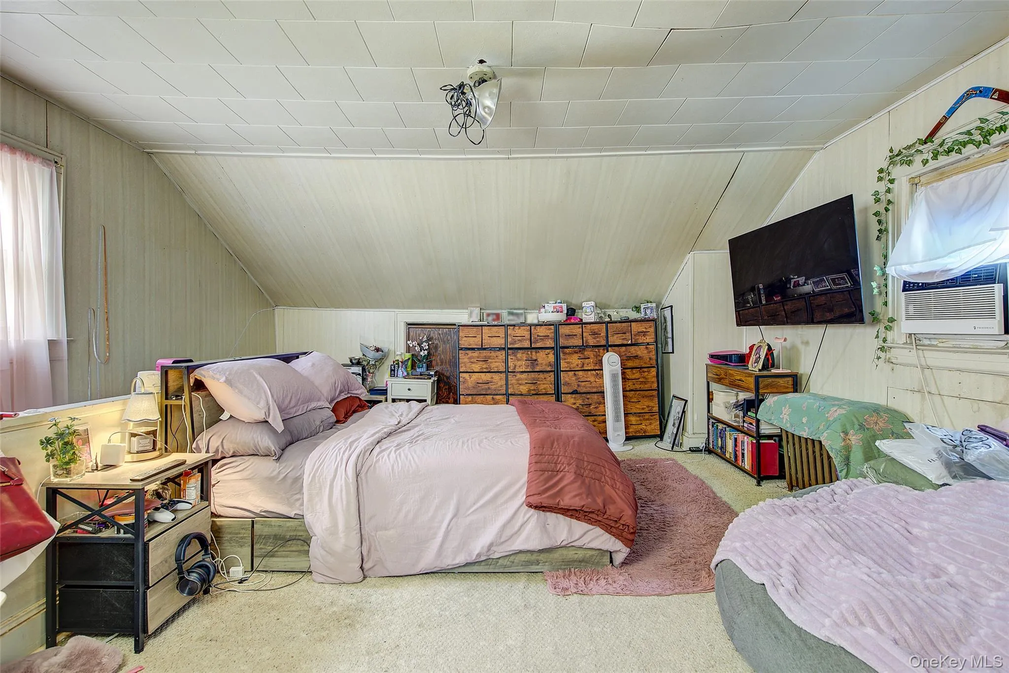 8931A 220th Street, New York, NY, 3 Bedrooms Bedrooms, 8 Rooms Rooms,2 BathroomsBathrooms,Residential,For Rent,220th,0,KEY969023 8931A 220th Street, New York, NY, 3 Bedrooms Bedrooms, 8 Rooms Rooms,2 BathroomsBathrooms,Residential,For Rent,220th,0,KEY969023