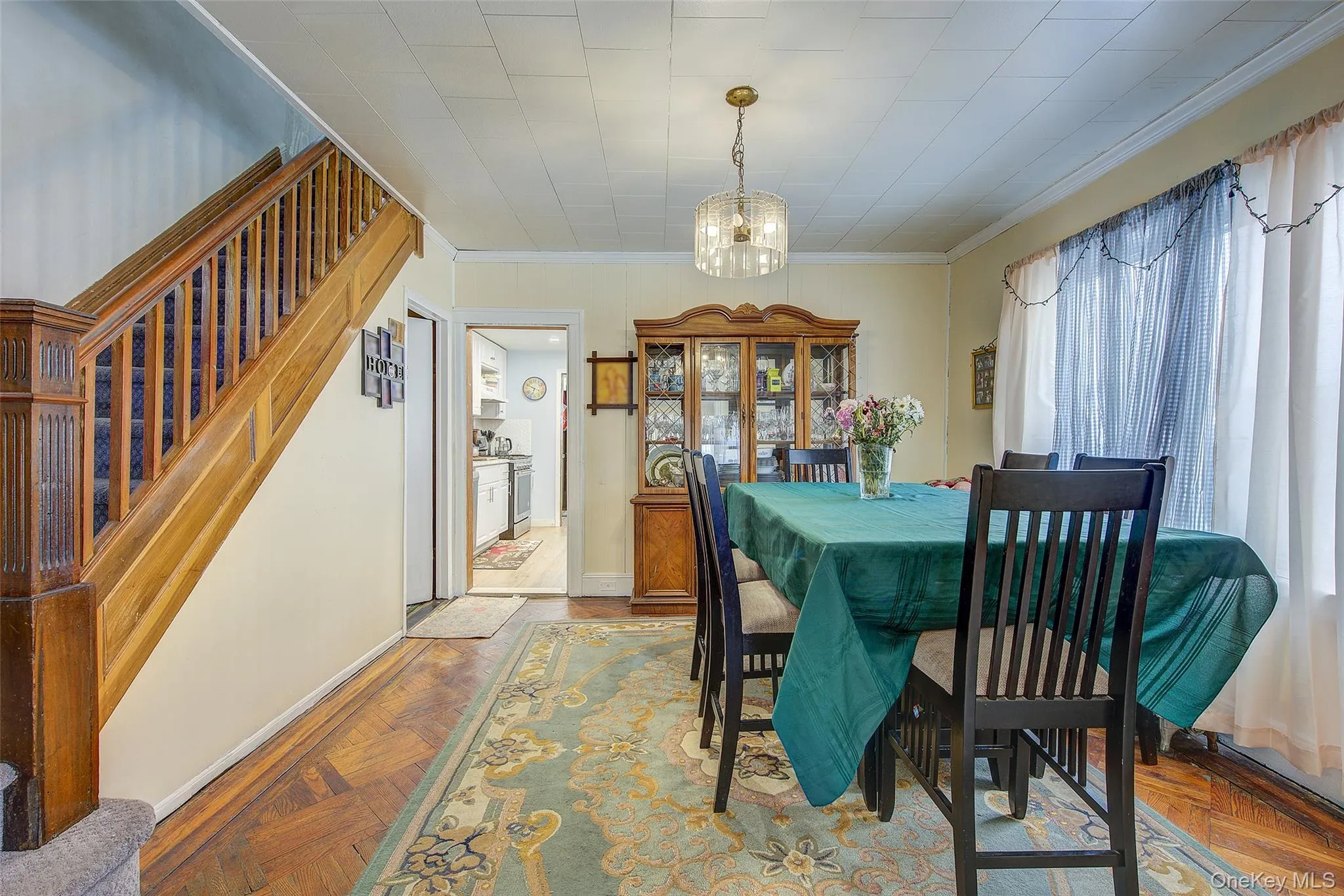 8931A 220th Street, New York, NY, 3 Bedrooms Bedrooms, 8 Rooms Rooms,2 BathroomsBathrooms,Residential,For Rent,220th,0,KEY969023 8931A 220th Street, New York, NY, 3 Bedrooms Bedrooms, 8 Rooms Rooms,2 BathroomsBathrooms,Residential,For Rent,220th,0,KEY969023
