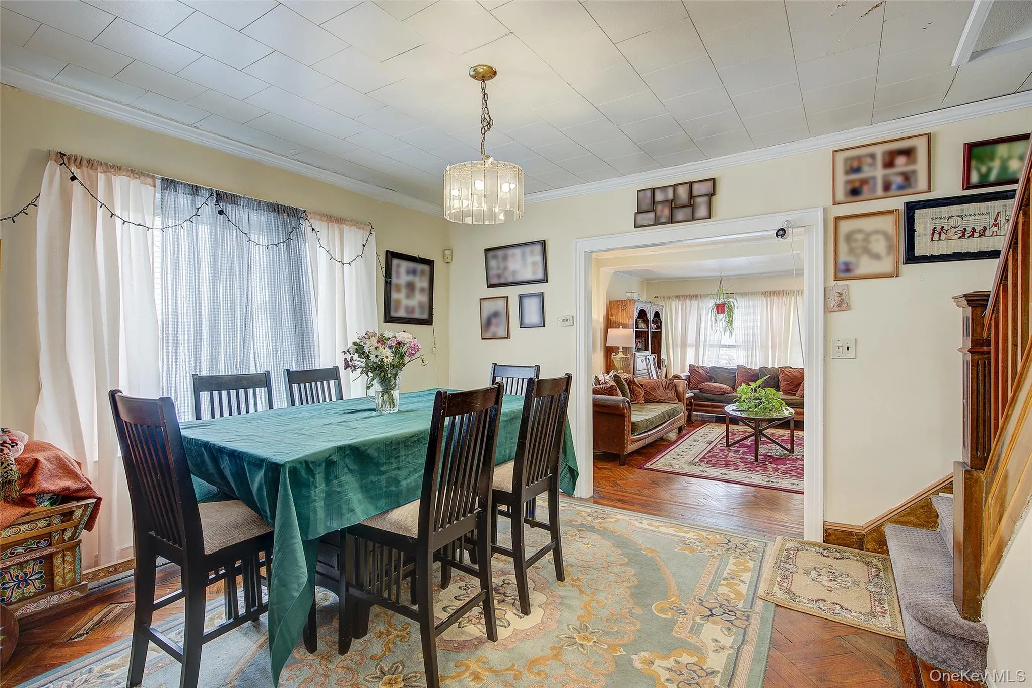 8931A 220th Street, New York, NY, 3 Bedrooms Bedrooms, 8 Rooms Rooms,2 BathroomsBathrooms,Residential,For Rent,220th,0,KEY969023 8931A 220th Street, New York, NY, 3 Bedrooms Bedrooms, 8 Rooms Rooms,2 BathroomsBathrooms,Residential,For Rent,220th,0,KEY969023