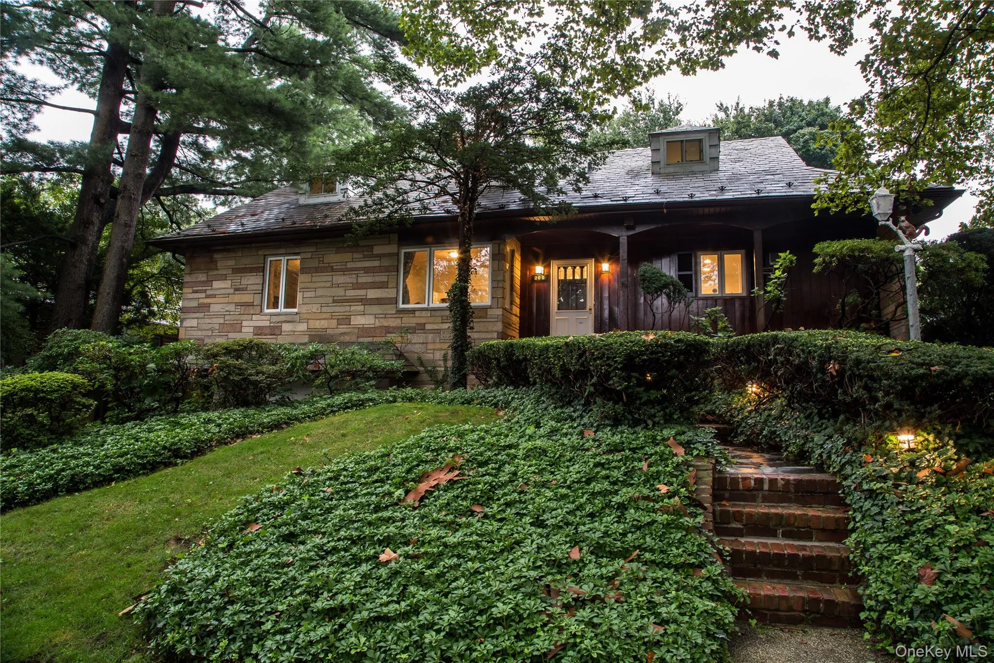 200 Melbourne Road, North Hempstead, NY, 5 Bedrooms Bedrooms, 8 Rooms Rooms,4 BathroomsBathrooms,Residential,For Rent,Melbourne,0,969046 200 Melbourne Road, North Hempstead, NY, 5 Bedrooms Bedrooms, 8 Rooms Rooms,4 BathroomsBathrooms,Residential,For Rent,Melbourne,0,969046