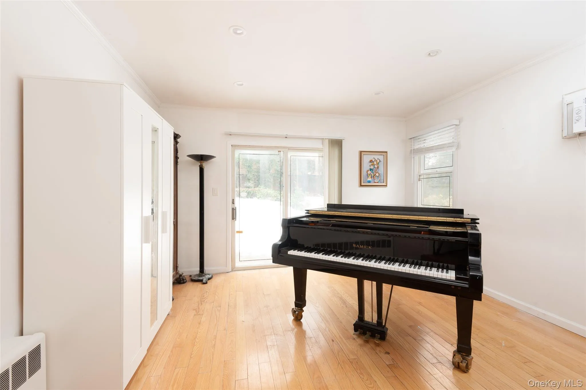 200 Melbourne Road, North Hempstead, NY, 5 Bedrooms Bedrooms, 8 Rooms Rooms,4 BathroomsBathrooms,Residential,For Rent,Melbourne,0,969046 200 Melbourne Road, North Hempstead, NY, 5 Bedrooms Bedrooms, 8 Rooms Rooms,4 BathroomsBathrooms,Residential,For Rent,Melbourne,0,969046
