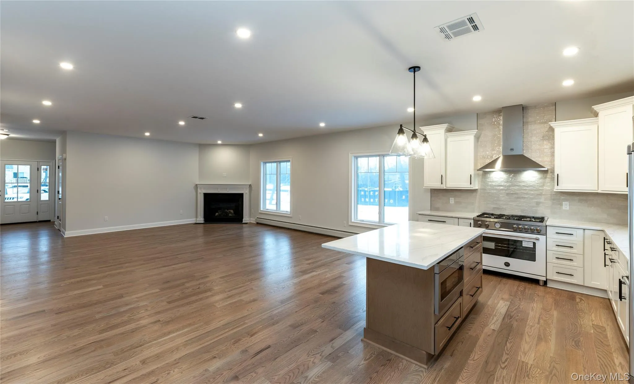 352 Holt Drive, Orangetown, NY, 4 Bedrooms Bedrooms, 9 Rooms Rooms,2 BathroomsBathrooms,Residential,For Rent,Holt,0,969050 352 Holt Drive, Orangetown, NY, 4 Bedrooms Bedrooms, 9 Rooms Rooms,2 BathroomsBathrooms,Residential,For Rent,Holt,0,969050
