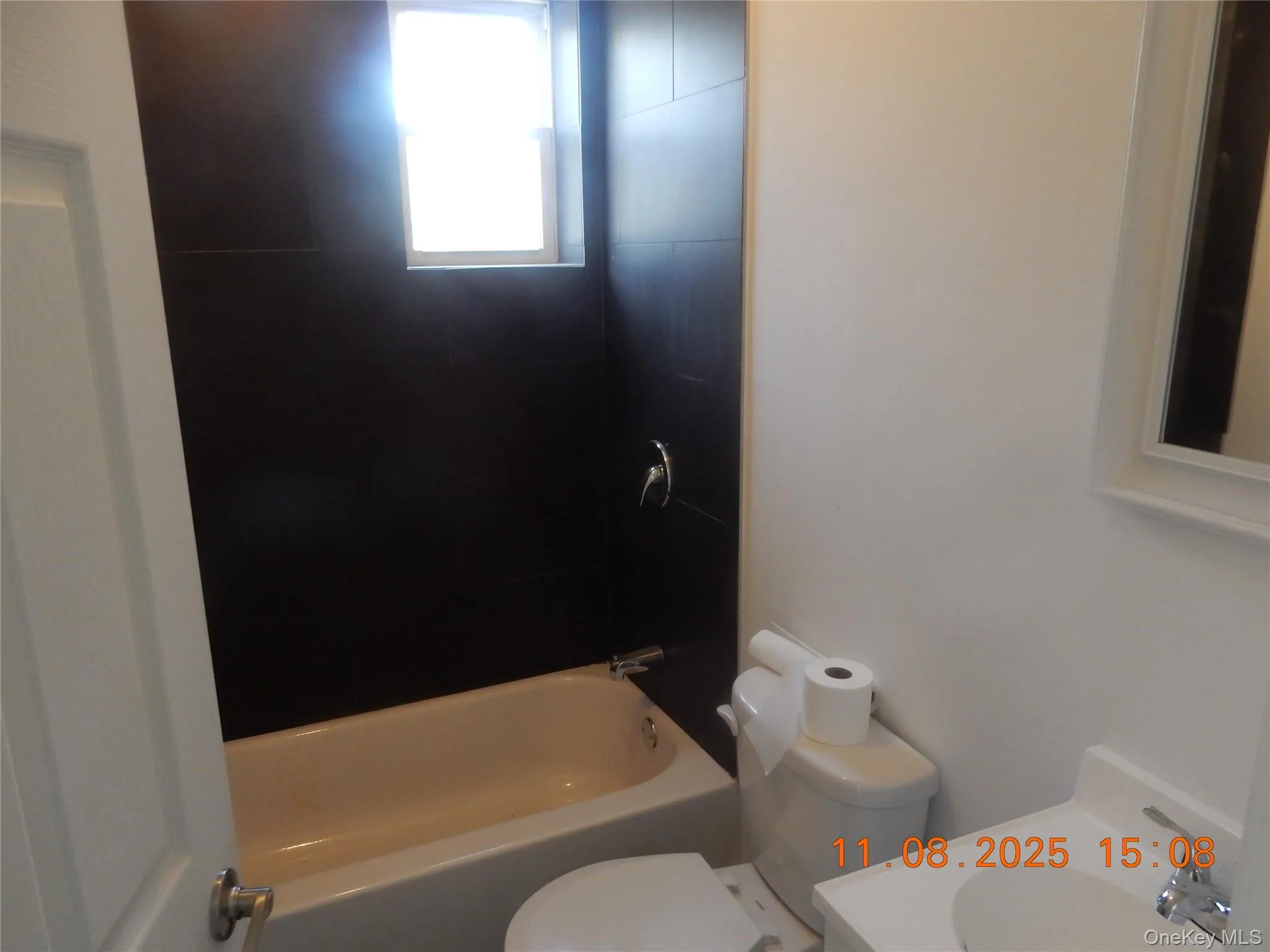 69 Yonkers Avenue, Yonkers, NY, 2 Bedrooms Bedrooms, 4 Rooms Rooms,1 BathroomBathrooms,Residential Lease,For Rent,Yonkers,0,969055 69 Yonkers Avenue, Yonkers, NY, 2 Bedrooms Bedrooms, 4 Rooms Rooms,1 BathroomBathrooms,Residential Lease,For Rent,Yonkers,0,969055