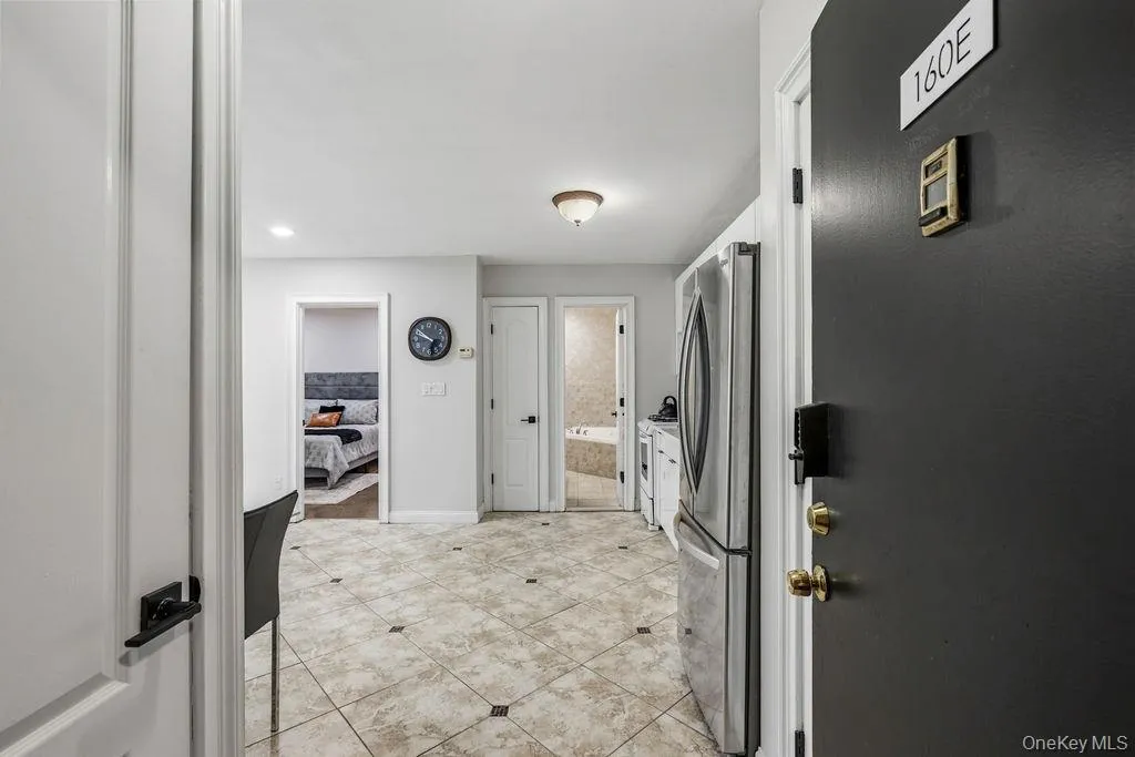 160 Kearsing Parkway, Ramapo, NY, 1 Bedroom Bedrooms, 4 Rooms Rooms,1 BathroomBathrooms,Residential,For Rent,Kearsing,0,969061 160 Kearsing Parkway, Ramapo, NY, 1 Bedroom Bedrooms, 4 Rooms Rooms,1 BathroomBathrooms,Residential,For Rent,Kearsing,0,969061