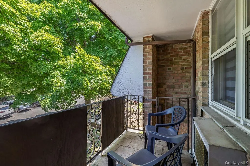 160 Kearsing Parkway, Ramapo, NY, 1 Bedroom Bedrooms, 4 Rooms Rooms,1 BathroomBathrooms,Residential,For Rent,Kearsing,0,969061 160 Kearsing Parkway, Ramapo, NY, 1 Bedroom Bedrooms, 4 Rooms Rooms,1 BathroomBathrooms,Residential,For Rent,Kearsing,0,969061