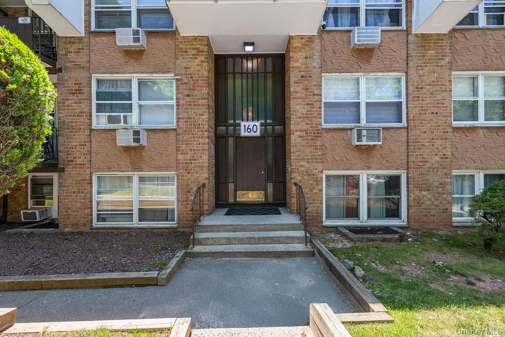 160 Kearsing Parkway, Ramapo, NY, 1 Bedroom Bedrooms, 4 Rooms Rooms,1 BathroomBathrooms,Residential,For Rent,Kearsing,0,969061 160 Kearsing Parkway, Ramapo, NY, 1 Bedroom Bedrooms, 4 Rooms Rooms,1 BathroomBathrooms,Residential,For Rent,Kearsing,0,969061