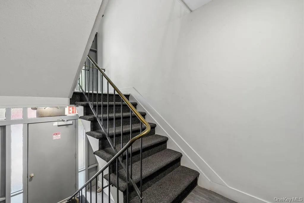 160 Kearsing Parkway, Ramapo, NY, 1 Bedroom Bedrooms, 4 Rooms Rooms,1 BathroomBathrooms,Residential,For Rent,Kearsing,0,969061 160 Kearsing Parkway, Ramapo, NY, 1 Bedroom Bedrooms, 4 Rooms Rooms,1 BathroomBathrooms,Residential,For Rent,Kearsing,0,969061