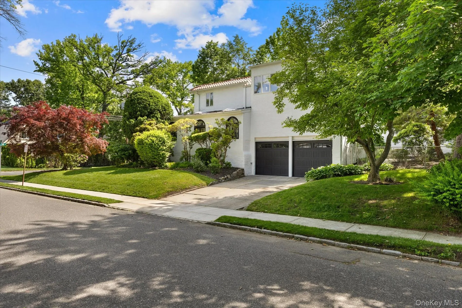 118 Baker Hill Road, North Hempstead, NY, 4 Bedrooms Bedrooms, 8 Rooms Rooms,2 BathroomsBathrooms,Residential,For Rent,Baker Hill,0,969072 118 Baker Hill Road, North Hempstead, NY, 4 Bedrooms Bedrooms, 8 Rooms Rooms,2 BathroomsBathrooms,Residential,For Rent,Baker Hill,0,969072