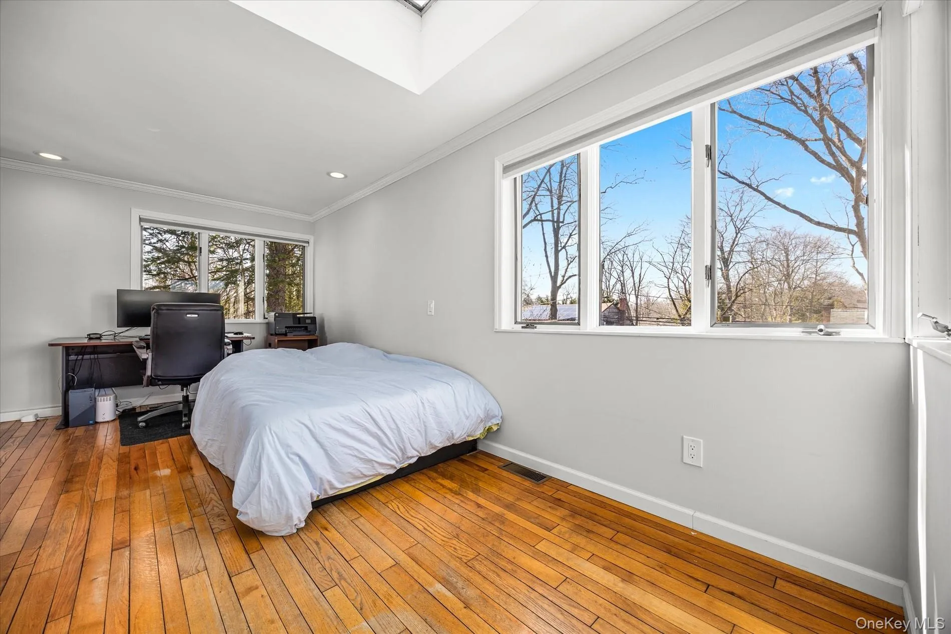 118 Baker Hill Road, North Hempstead, NY, 4 Bedrooms Bedrooms, 8 Rooms Rooms,2 BathroomsBathrooms,Residential,For Rent,Baker Hill,0,969072 118 Baker Hill Road, North Hempstead, NY, 4 Bedrooms Bedrooms, 8 Rooms Rooms,2 BathroomsBathrooms,Residential,For Rent,Baker Hill,0,969072