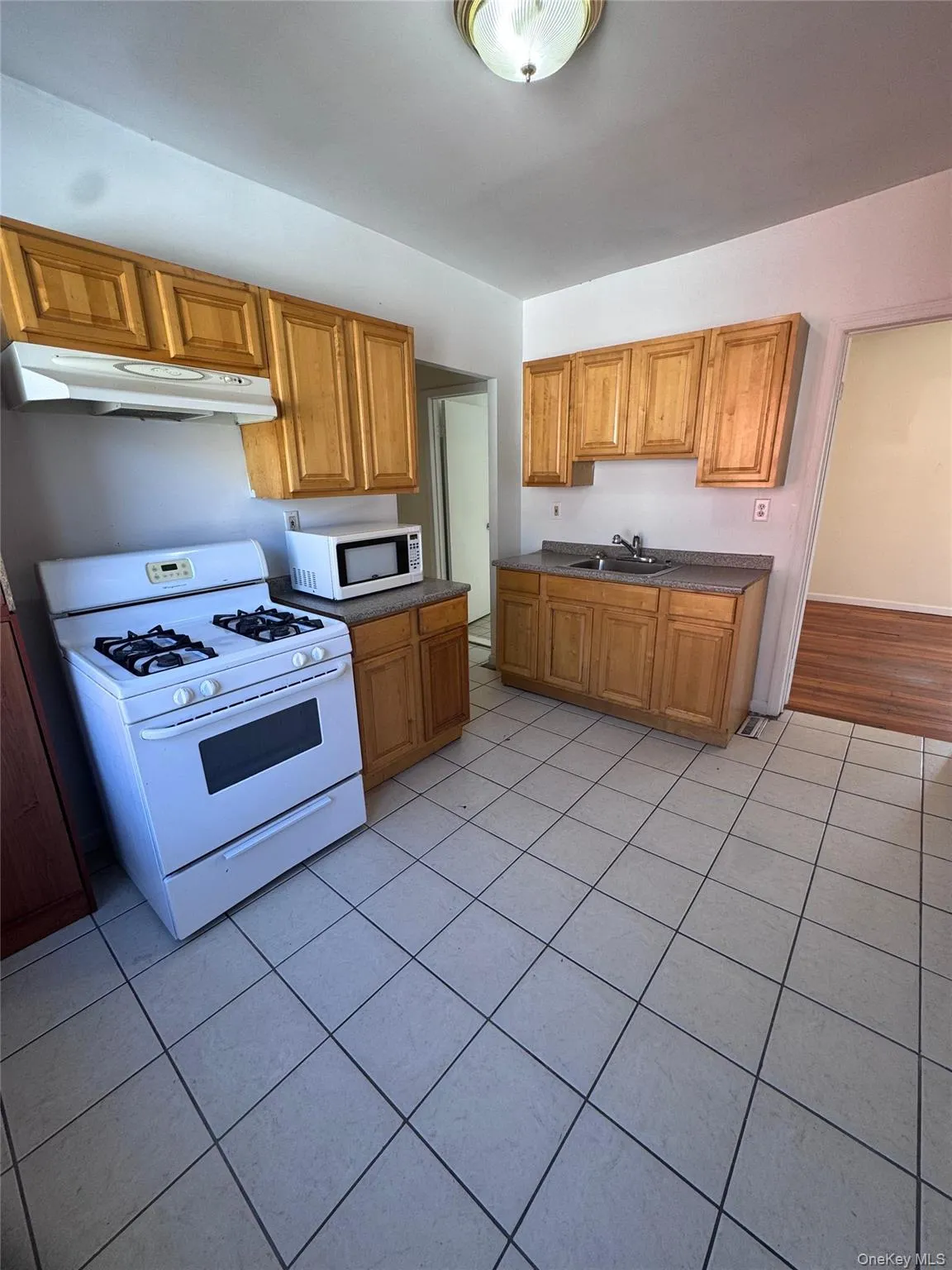 4 Gray Street, Poughkeepsie, NY, 3 Bedrooms Bedrooms, 5 Rooms Rooms,1 BathroomBathrooms,Residential Lease,For Rent,Gray,0,969076 4 Gray Street, Poughkeepsie, NY, 3 Bedrooms Bedrooms, 5 Rooms Rooms,1 BathroomBathrooms,Residential Lease,For Rent,Gray,0,969076