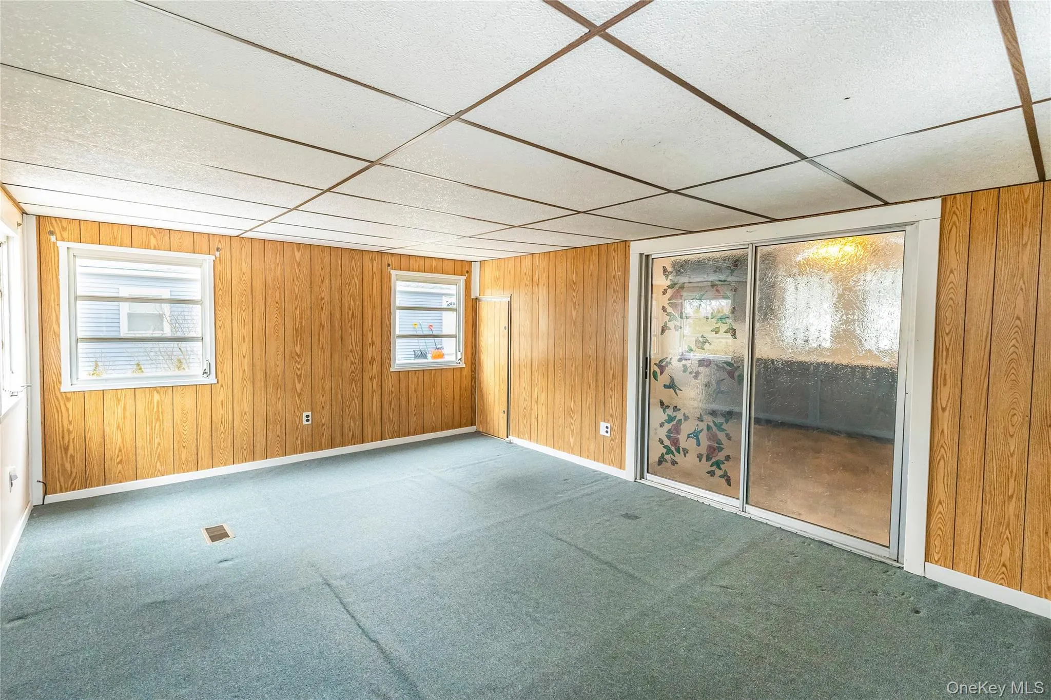 525 Riverleigh Avenue, Riverhead, NY, 2 Bedrooms Bedrooms, 6 Rooms Rooms,1 BathroomBathrooms,Residential,For Rent,Riverleigh,0,969103 525 Riverleigh Avenue, Riverhead, NY, 2 Bedrooms Bedrooms, 6 Rooms Rooms,1 BathroomBathrooms,Residential,For Rent,Riverleigh,0,969103
