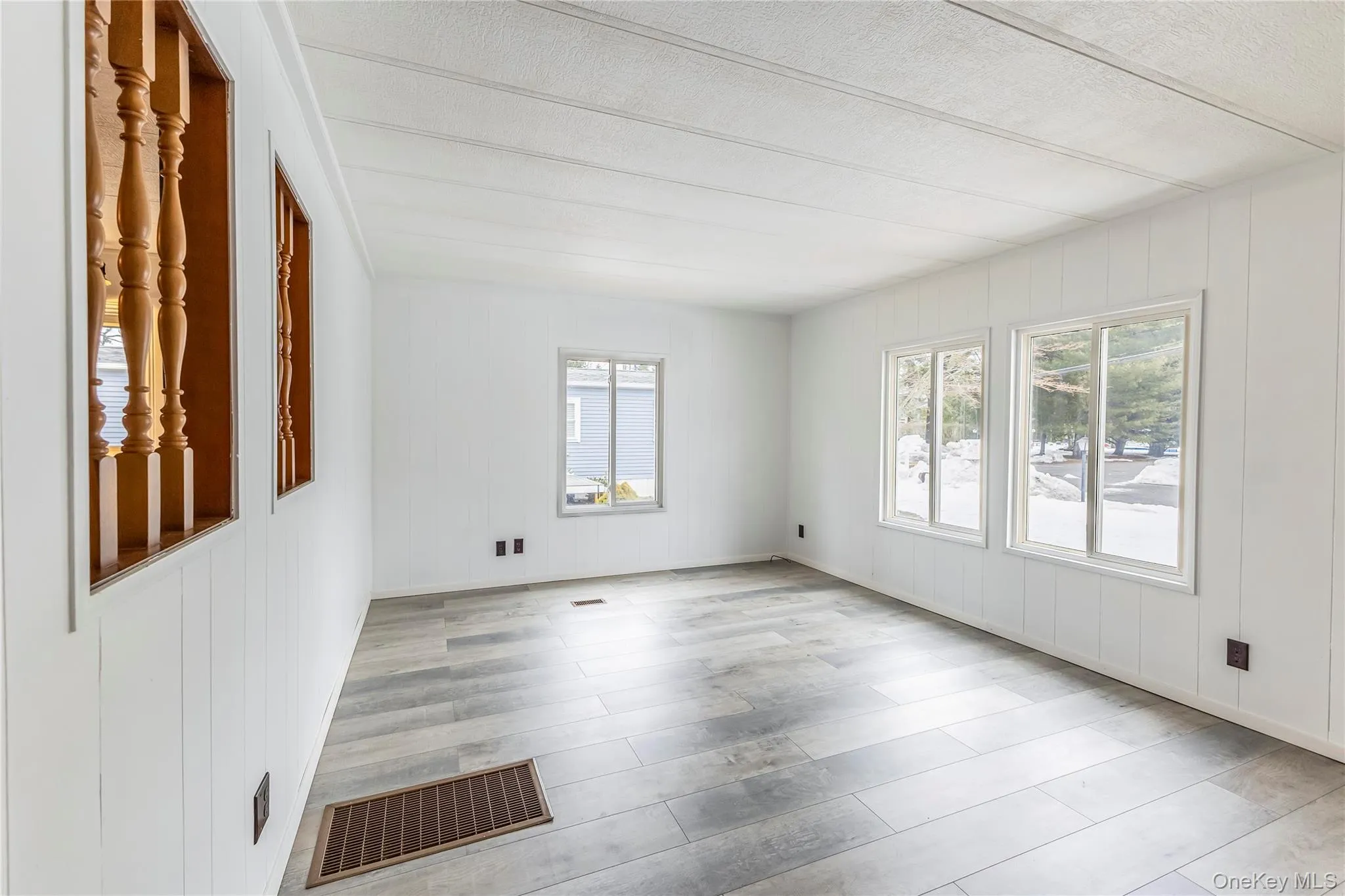 525 Riverleigh Avenue, Riverhead, NY, 2 Bedrooms Bedrooms, 6 Rooms Rooms,1 BathroomBathrooms,Residential,For Rent,Riverleigh,0,969103 525 Riverleigh Avenue, Riverhead, NY, 2 Bedrooms Bedrooms, 6 Rooms Rooms,1 BathroomBathrooms,Residential,For Rent,Riverleigh,0,969103