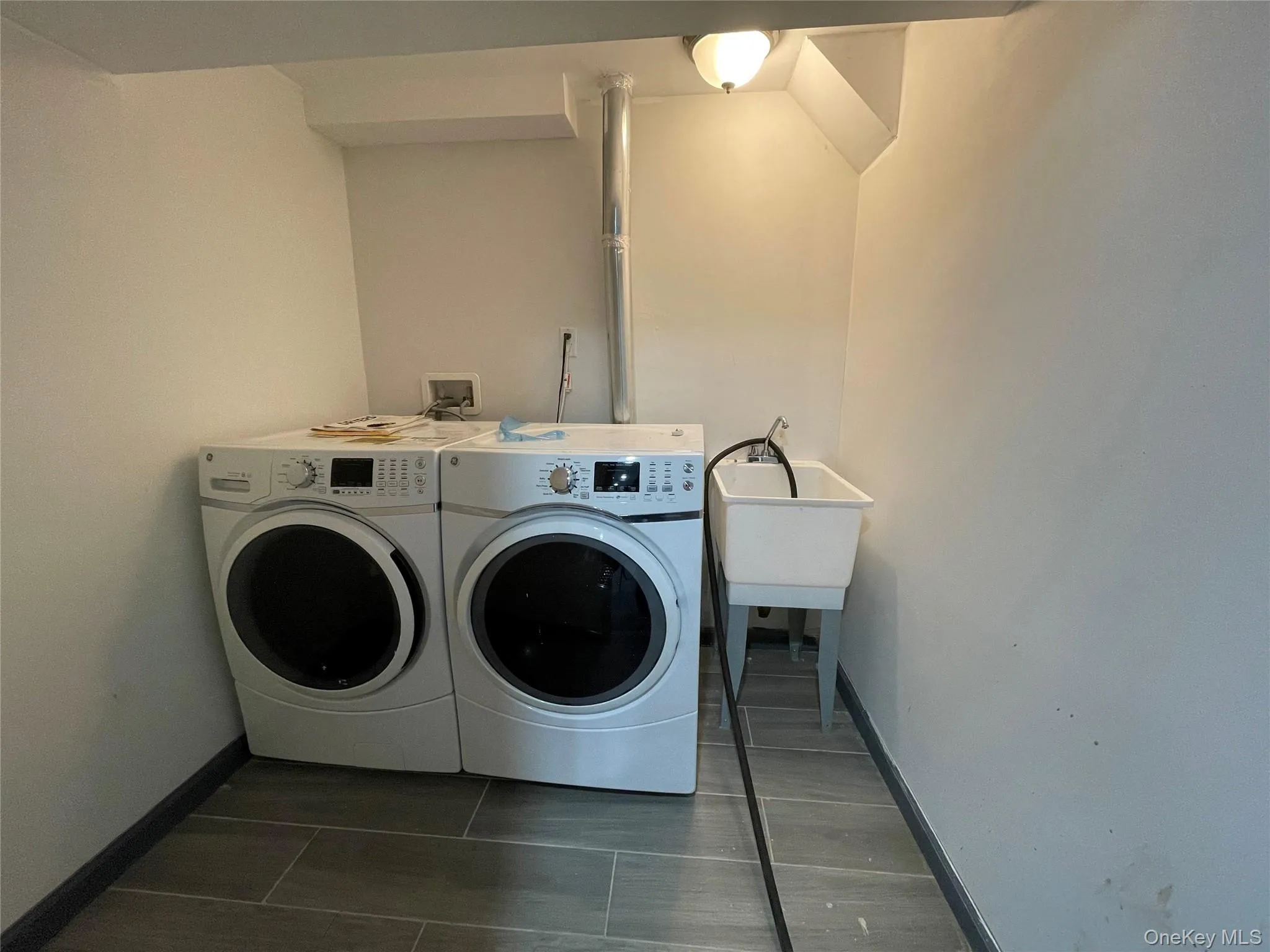 4920 167th street, New York, NY, 5 Bedrooms Bedrooms, 12 Rooms Rooms,4 BathroomsBathrooms,Residential Lease,For Rent,167th street,0,969112 4920 167th street, New York, NY, 5 Bedrooms Bedrooms, 12 Rooms Rooms,4 BathroomsBathrooms,Residential Lease,For Rent,167th street,0,969112