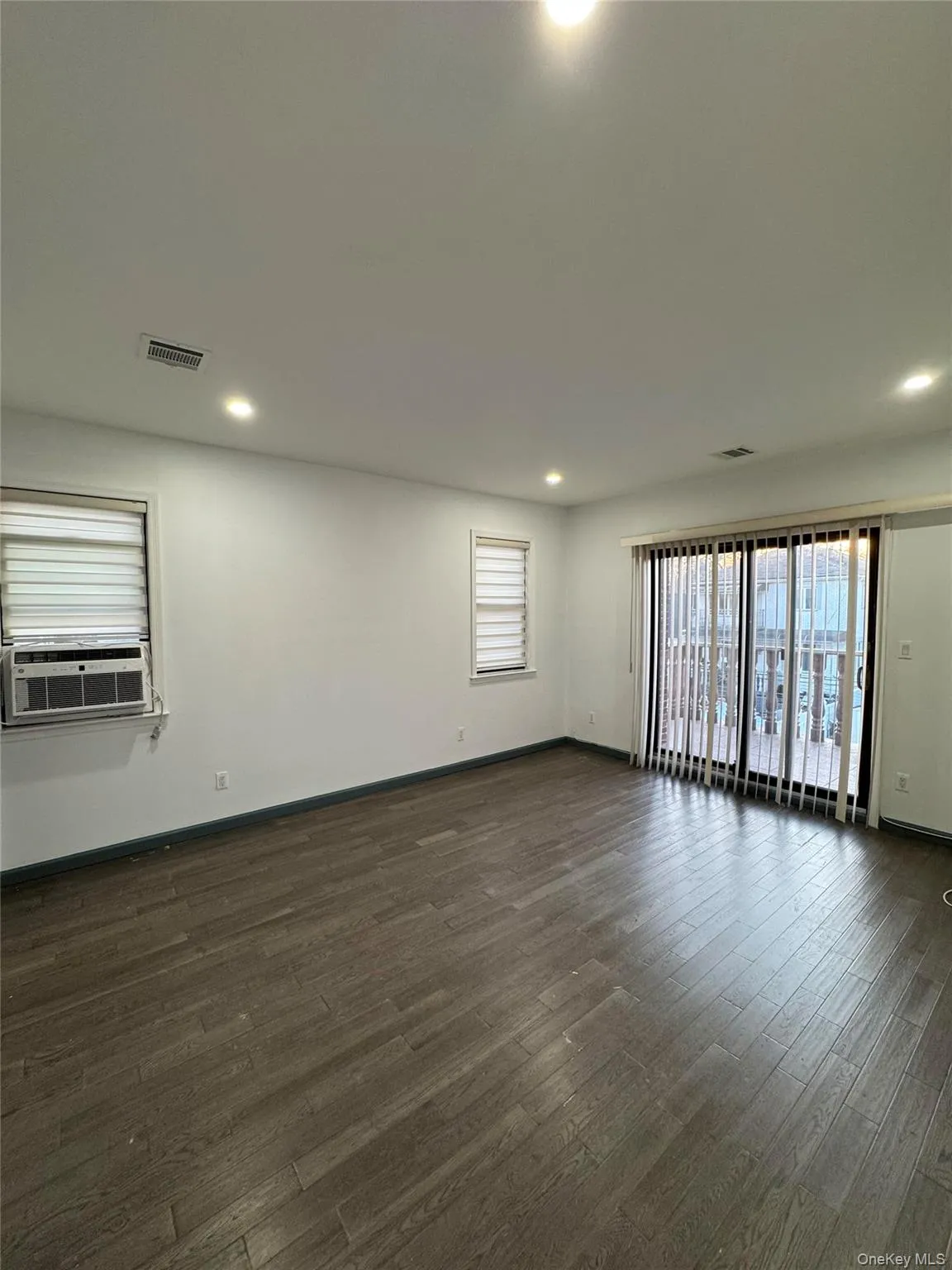 4920 167th street, New York, NY, 5 Bedrooms Bedrooms, 12 Rooms Rooms,4 BathroomsBathrooms,Residential Lease,For Rent,167th street,0,969112 4920 167th street, New York, NY, 5 Bedrooms Bedrooms, 12 Rooms Rooms,4 BathroomsBathrooms,Residential Lease,For Rent,167th street,0,969112