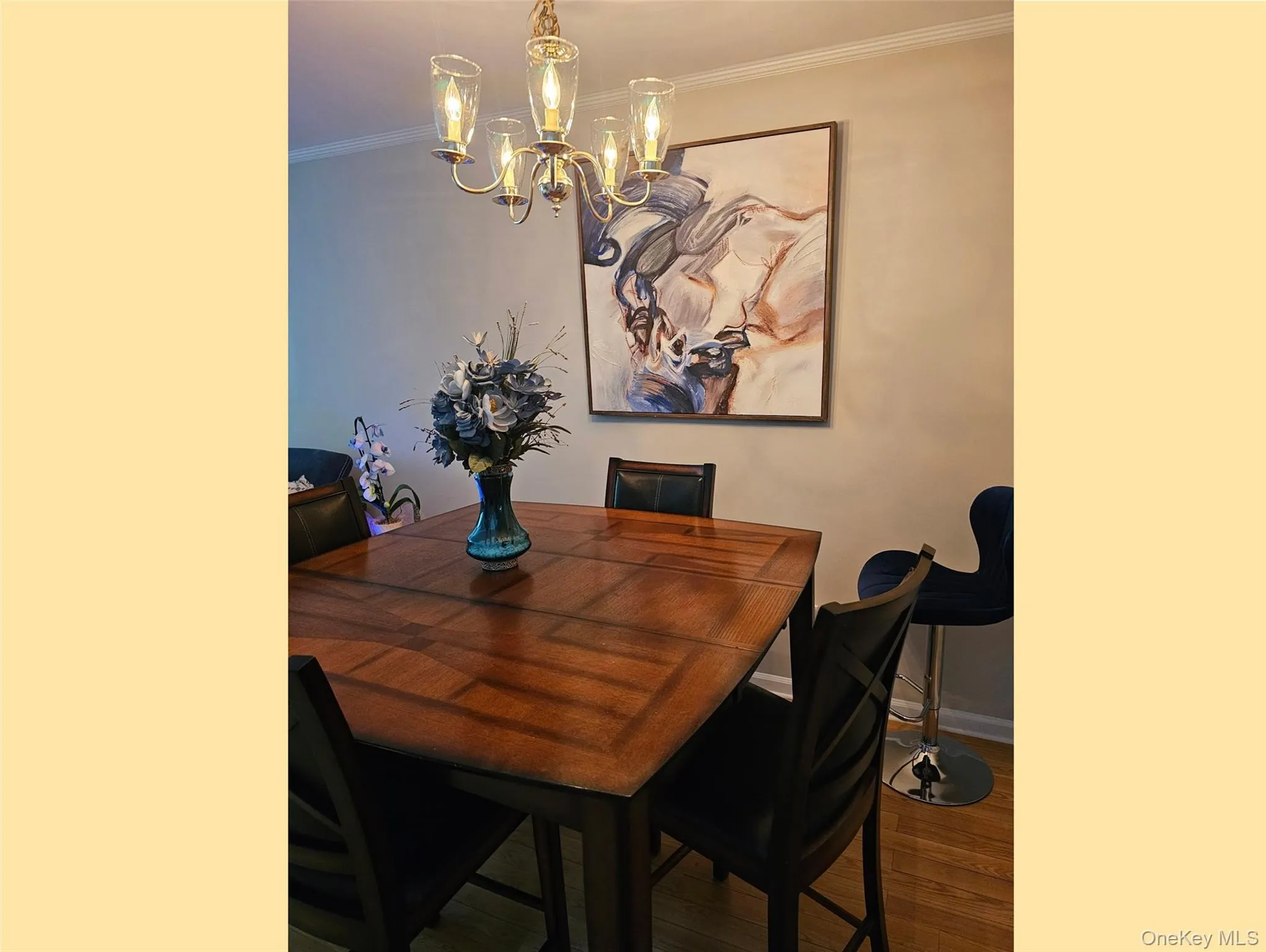 Dining Area Dining Area