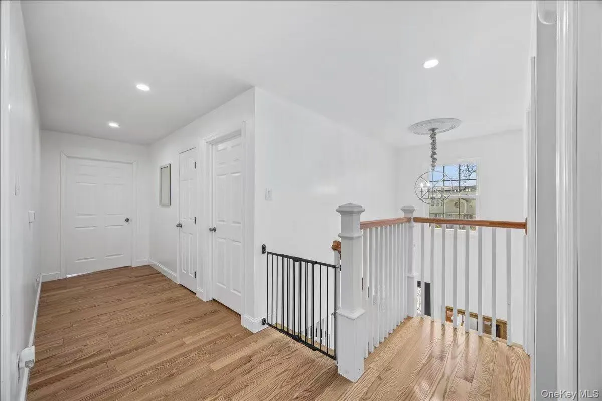 642 Lenore Lane, Hempstead, NY, 4 Bedrooms Bedrooms, 10 Rooms Rooms,4 BathroomsBathrooms,Residential,For Rent,Lenore,0,969149 642 Lenore Lane, Hempstead, NY, 4 Bedrooms Bedrooms, 10 Rooms Rooms,4 BathroomsBathrooms,Residential,For Rent,Lenore,0,969149