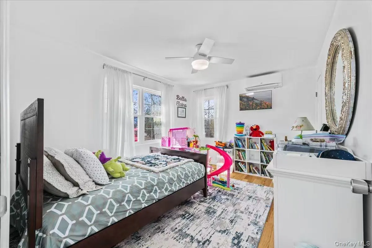 642 Lenore Lane, Hempstead, NY, 4 Bedrooms Bedrooms, 10 Rooms Rooms,4 BathroomsBathrooms,Residential,For Rent,Lenore,0,969149 642 Lenore Lane, Hempstead, NY, 4 Bedrooms Bedrooms, 10 Rooms Rooms,4 BathroomsBathrooms,Residential,For Rent,Lenore,0,969149