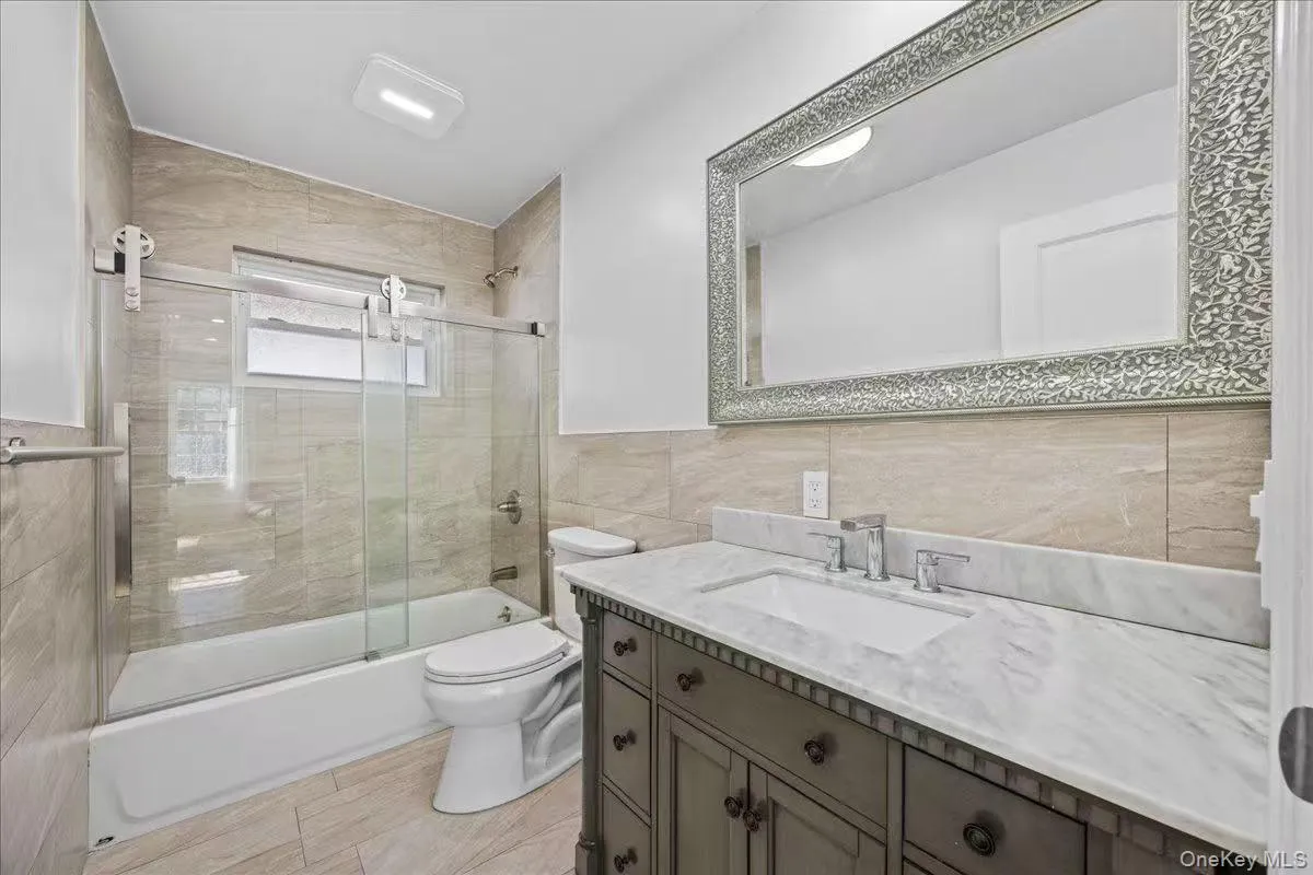 642 Lenore Lane, Hempstead, NY, 4 Bedrooms Bedrooms, 10 Rooms Rooms,4 BathroomsBathrooms,Residential,For Rent,Lenore,0,969149 642 Lenore Lane, Hempstead, NY, 4 Bedrooms Bedrooms, 10 Rooms Rooms,4 BathroomsBathrooms,Residential,For Rent,Lenore,0,969149