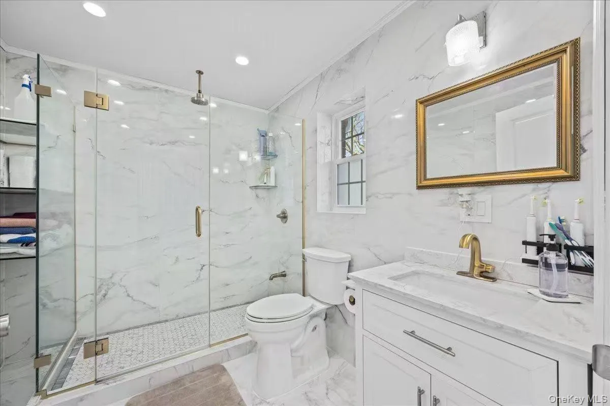 642 Lenore Lane, Hempstead, NY, 4 Bedrooms Bedrooms, 10 Rooms Rooms,4 BathroomsBathrooms,Residential,For Rent,Lenore,0,969149 642 Lenore Lane, Hempstead, NY, 4 Bedrooms Bedrooms, 10 Rooms Rooms,4 BathroomsBathrooms,Residential,For Rent,Lenore,0,969149