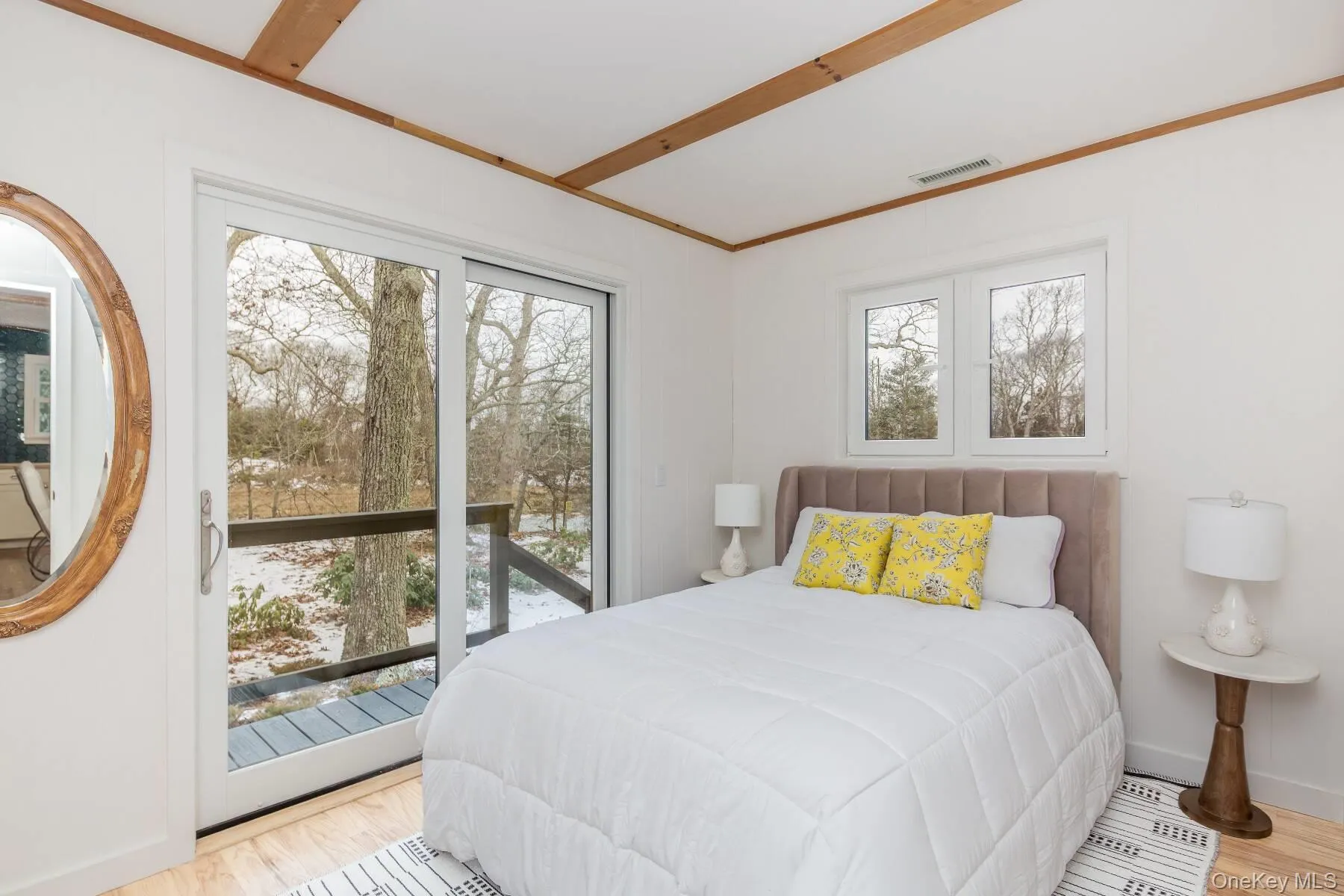 9 Helens Lane, Southampton, NY, 3 Bedrooms Bedrooms, 8 Rooms Rooms,2 BathroomsBathrooms,Residential Lease,For Rent,Helens,0,969152 9 Helens Lane, Southampton, NY, 3 Bedrooms Bedrooms, 8 Rooms Rooms,2 BathroomsBathrooms,Residential Lease,For Rent,Helens,0,969152