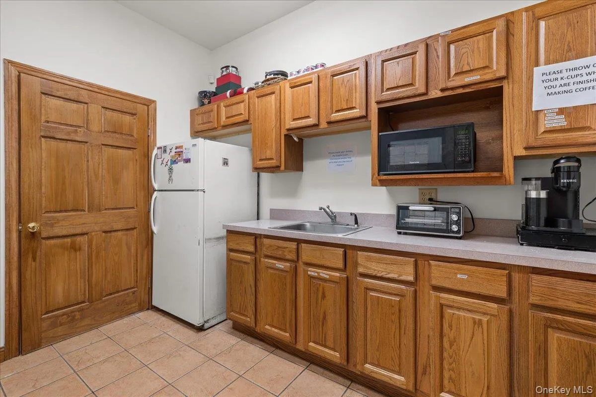 100 Egbertson Road, Hamptonburgh, NY, ,Commercial Lease,For Rent,Egbertson,0,969154 100 Egbertson Road, Hamptonburgh, NY, ,Commercial Lease,For Rent,Egbertson,0,969154