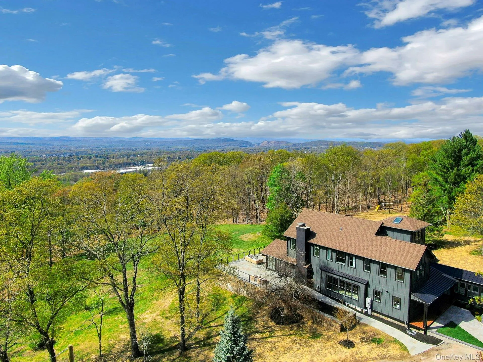 20 Old Stone Road, Clarkstown, NY, 3 Bedrooms Bedrooms, 8 Rooms Rooms,3 BathroomsBathrooms,Residential Sale,For Rent,Old Stone,0,969160 20 Old Stone Road, Clarkstown, NY, 3 Bedrooms Bedrooms, 8 Rooms Rooms,3 BathroomsBathrooms,Residential Sale,For Rent,Old Stone,0,969160