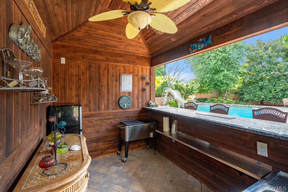 9 Defeo Court, Babylon, NY, 4 Bedrooms Bedrooms, 12 Rooms Rooms,3 BathroomsBathrooms,Residential Sale,For Rent,Defeo,0,969163 9 Defeo Court, Babylon, NY, 4 Bedrooms Bedrooms, 12 Rooms Rooms,3 BathroomsBathrooms,Residential Sale,For Rent,Defeo,0,969163