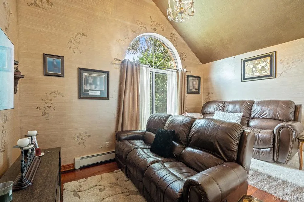 9 Defeo Court, Babylon, NY, 4 Bedrooms Bedrooms, 12 Rooms Rooms,3 BathroomsBathrooms,Residential Sale,For Rent,Defeo,0,969163 9 Defeo Court, Babylon, NY, 4 Bedrooms Bedrooms, 12 Rooms Rooms,3 BathroomsBathrooms,Residential Sale,For Rent,Defeo,0,969163