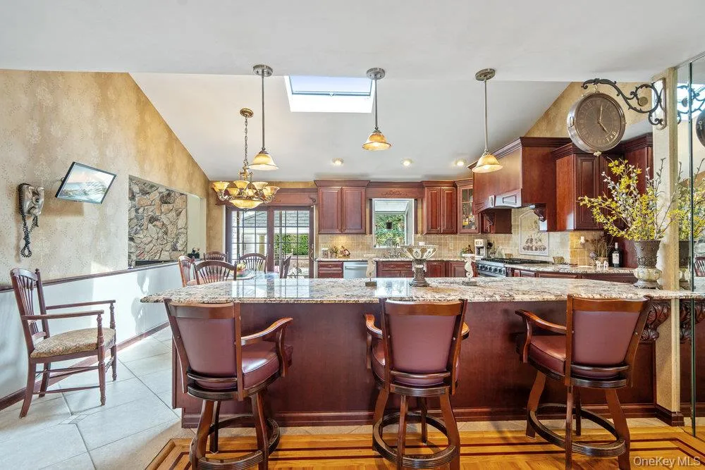 9 Defeo Court, Babylon, NY, 4 Bedrooms Bedrooms, 12 Rooms Rooms,3 BathroomsBathrooms,Residential Sale,For Rent,Defeo,0,969163 9 Defeo Court, Babylon, NY, 4 Bedrooms Bedrooms, 12 Rooms Rooms,3 BathroomsBathrooms,Residential Sale,For Rent,Defeo,0,969163