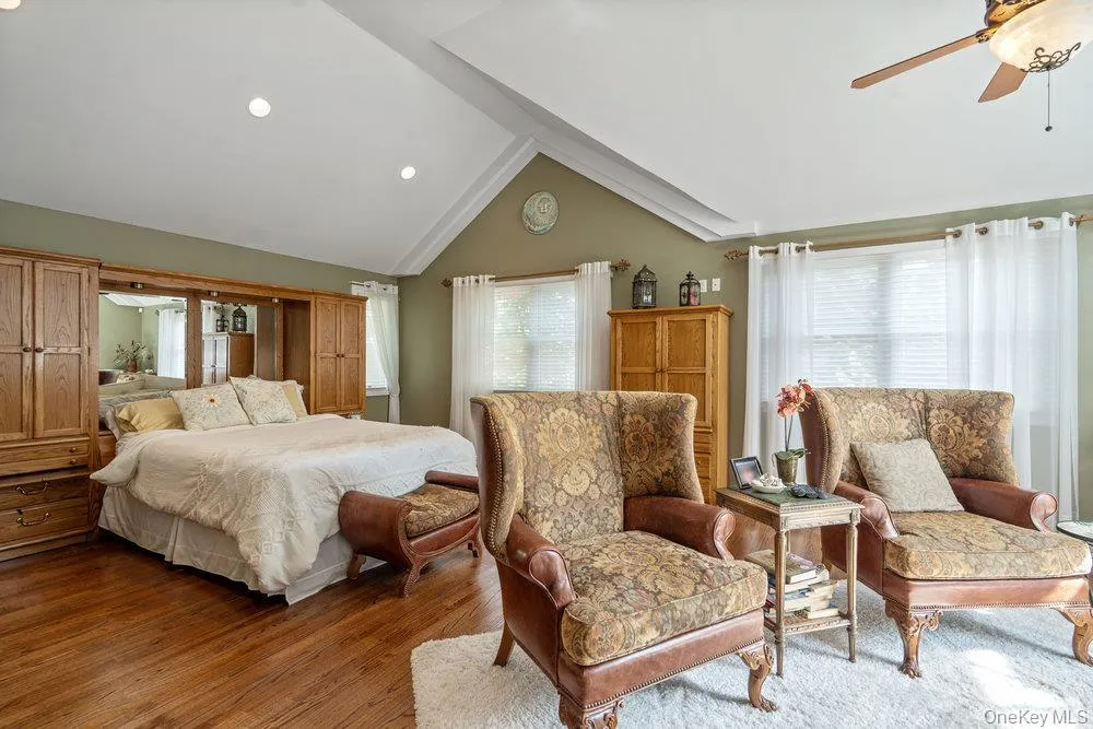 9 Defeo Court, Babylon, NY, 4 Bedrooms Bedrooms, 12 Rooms Rooms,3 BathroomsBathrooms,Residential Sale,For Rent,Defeo,0,969163 9 Defeo Court, Babylon, NY, 4 Bedrooms Bedrooms, 12 Rooms Rooms,3 BathroomsBathrooms,Residential Sale,For Rent,Defeo,0,969163