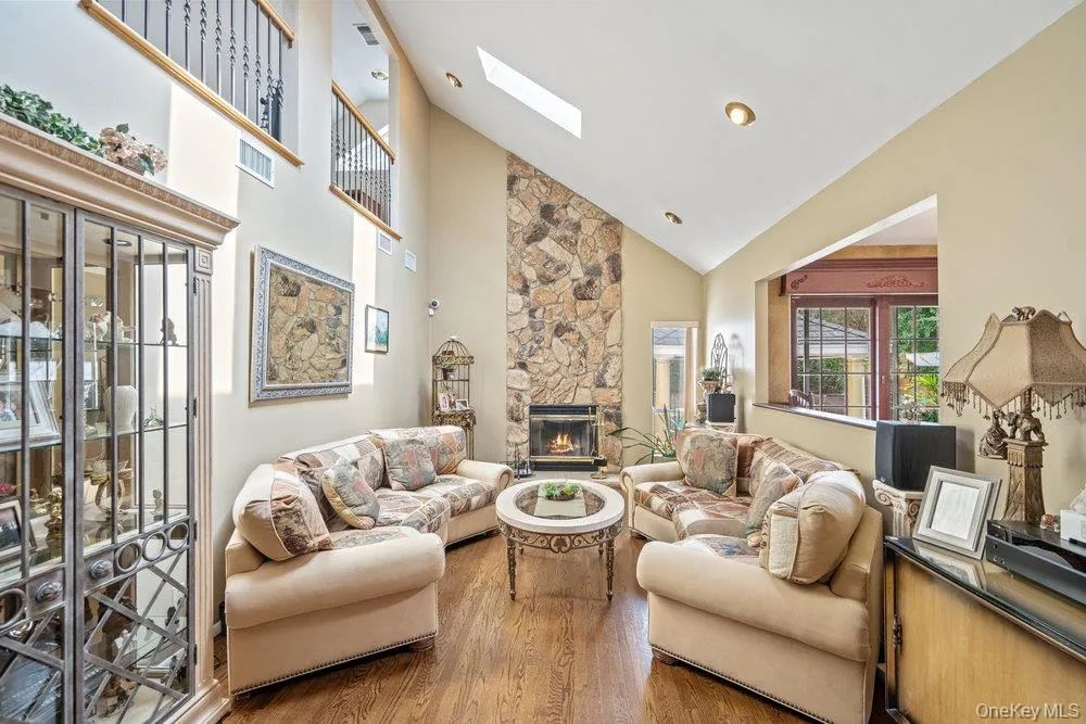 9 Defeo Court, Babylon, NY, 4 Bedrooms Bedrooms, 12 Rooms Rooms,3 BathroomsBathrooms,Residential Sale,For Rent,Defeo,0,969163 9 Defeo Court, Babylon, NY, 4 Bedrooms Bedrooms, 12 Rooms Rooms,3 BathroomsBathrooms,Residential Sale,For Rent,Defeo,0,969163