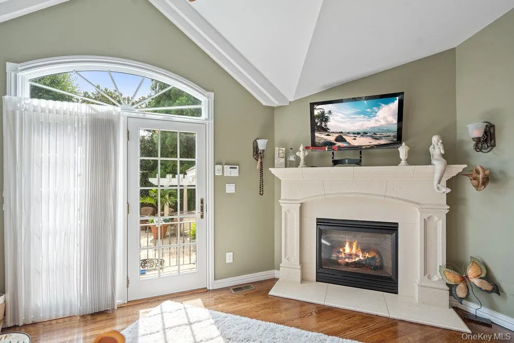 9 Defeo Court, Babylon, NY, 4 Bedrooms Bedrooms, 12 Rooms Rooms,3 BathroomsBathrooms,Residential Sale,For Rent,Defeo,0,969163 9 Defeo Court, Babylon, NY, 4 Bedrooms Bedrooms, 12 Rooms Rooms,3 BathroomsBathrooms,Residential Sale,For Rent,Defeo,0,969163